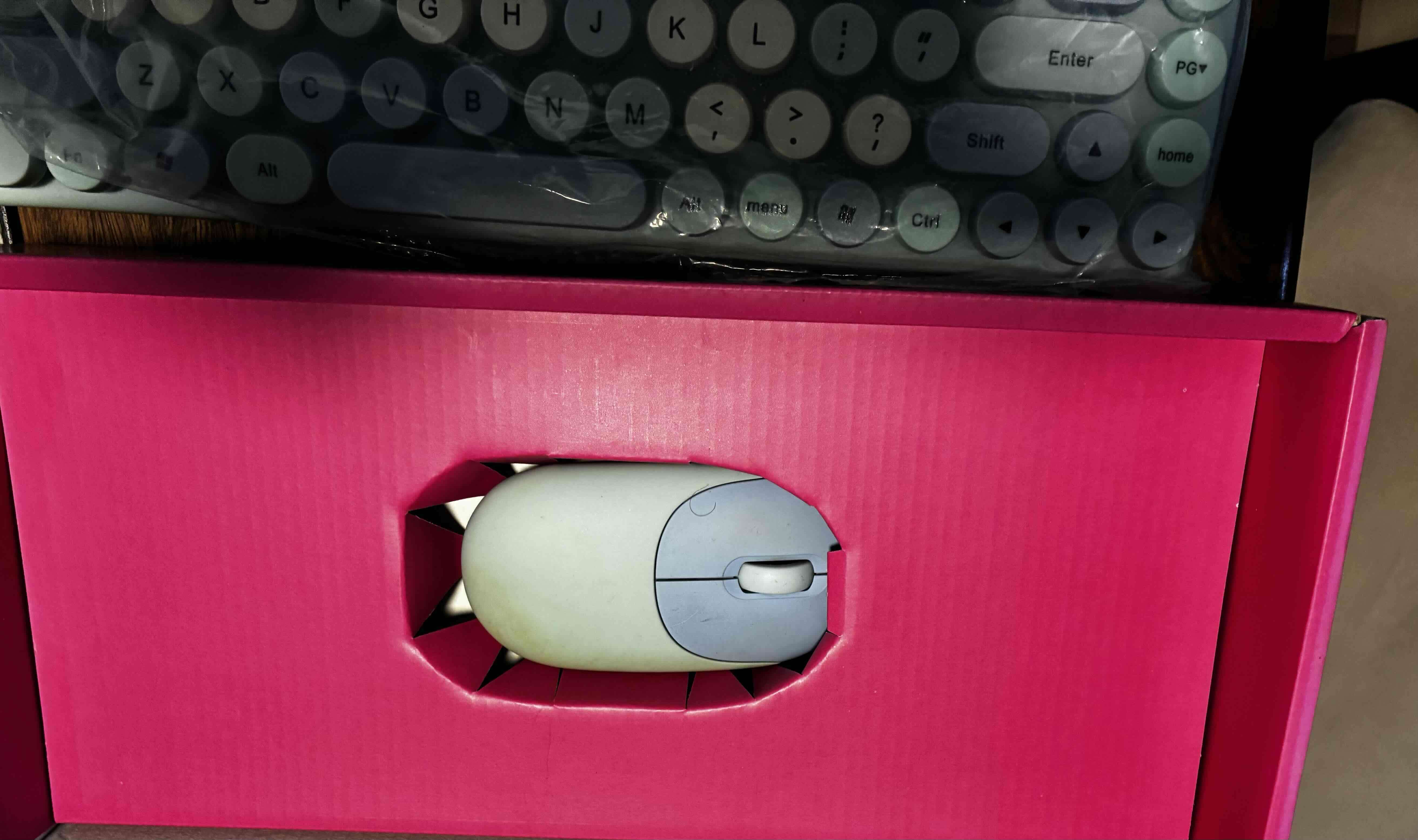 Teclado y mouse inalámbricos RGB - 3