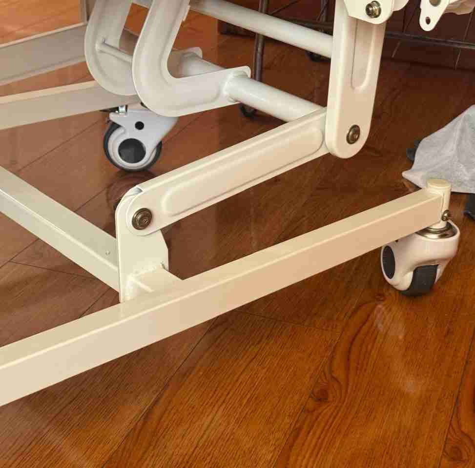 Cama clínica ajustable con ruedas - miniatura 2