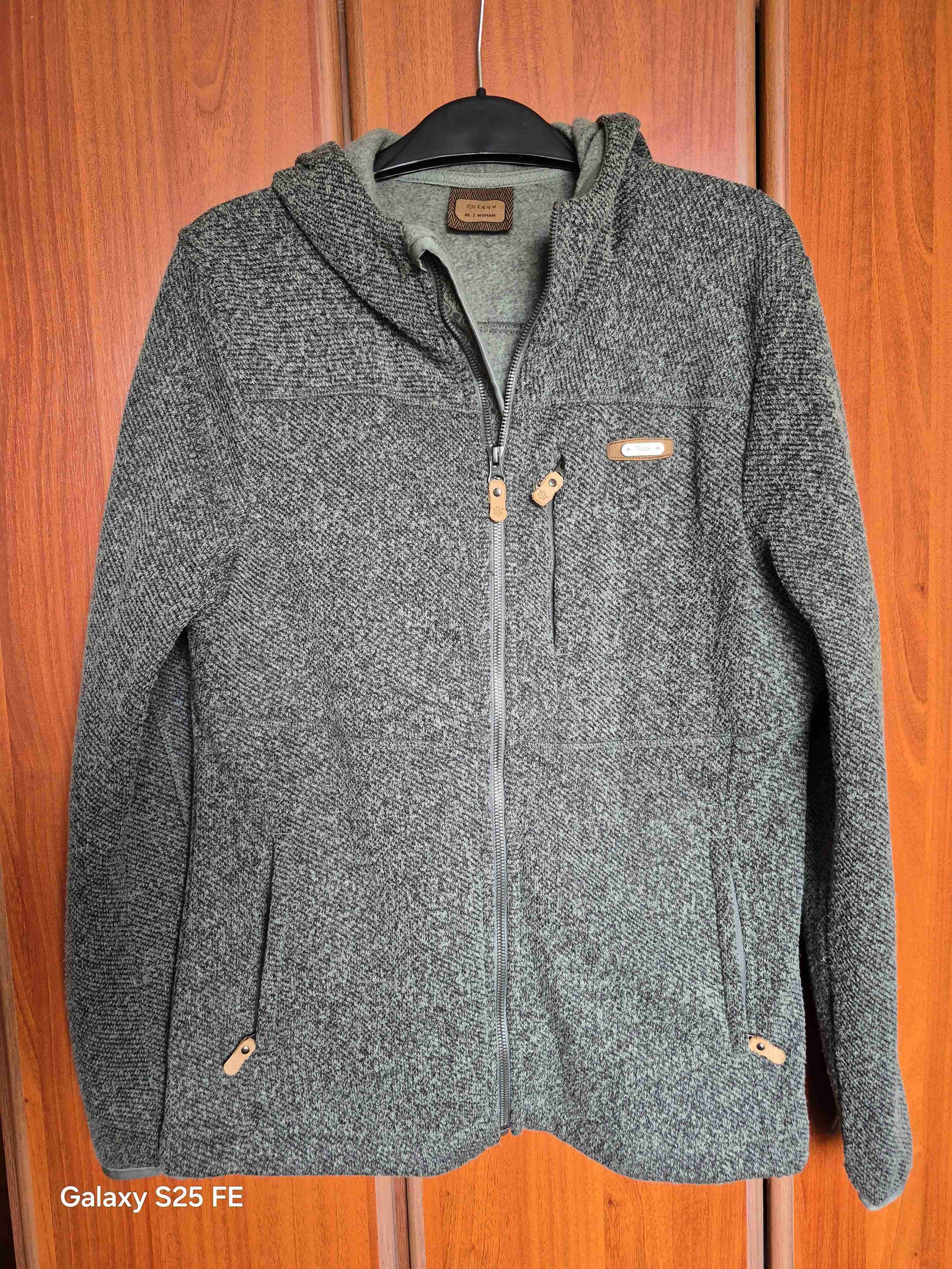 Chaqueta polar con capucha - miniatura 2