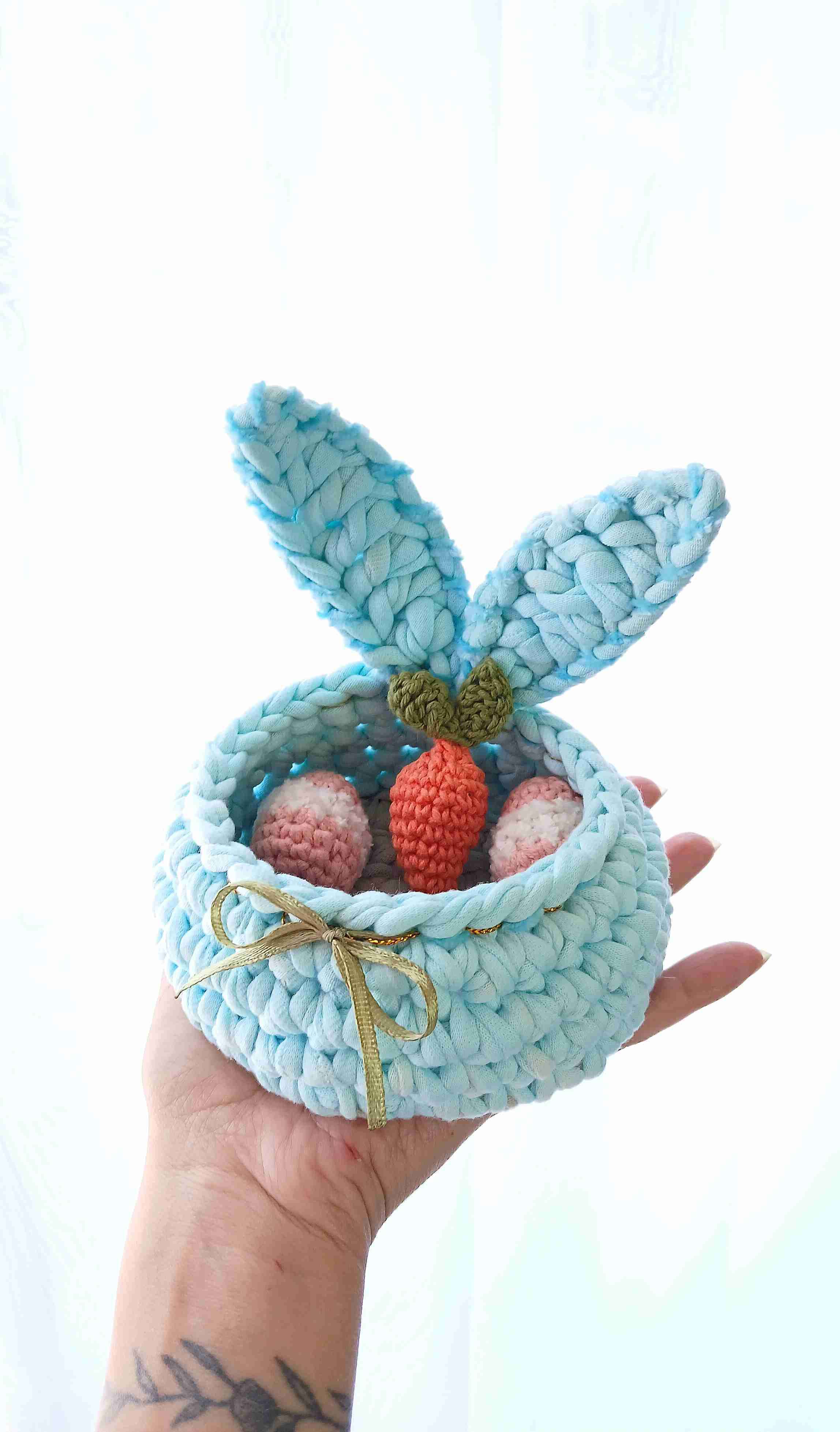 Canastos con orejas de conejo de pascua - 5