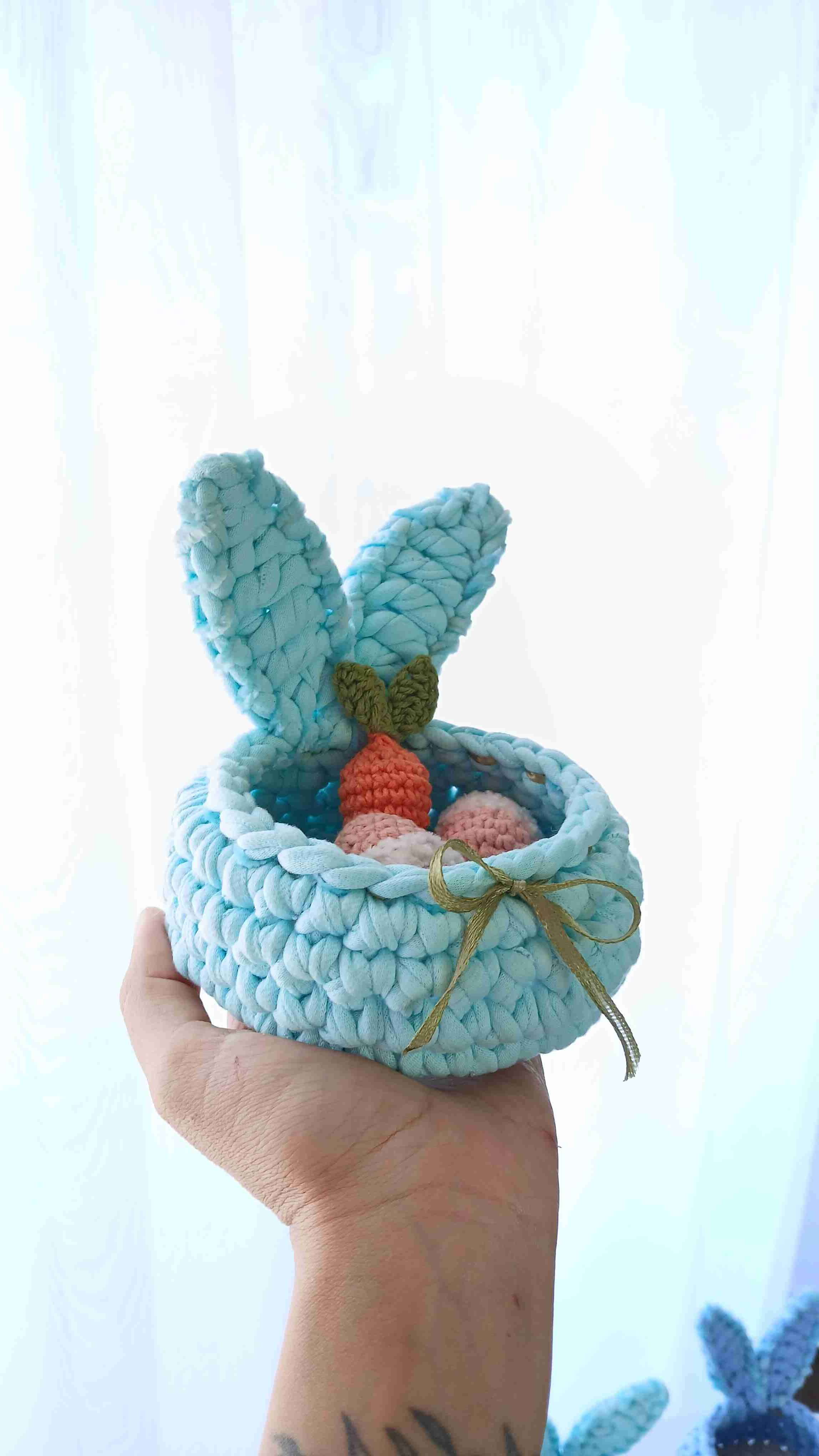 Canastos con orejas de conejo de pascua - 6