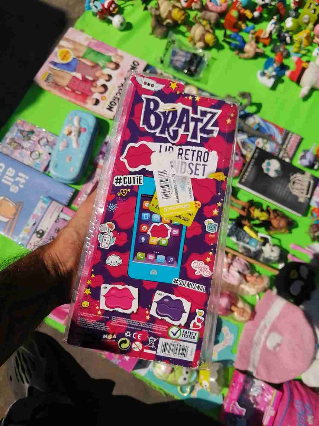 Teléfono retro Bratz morado - miniatura 2