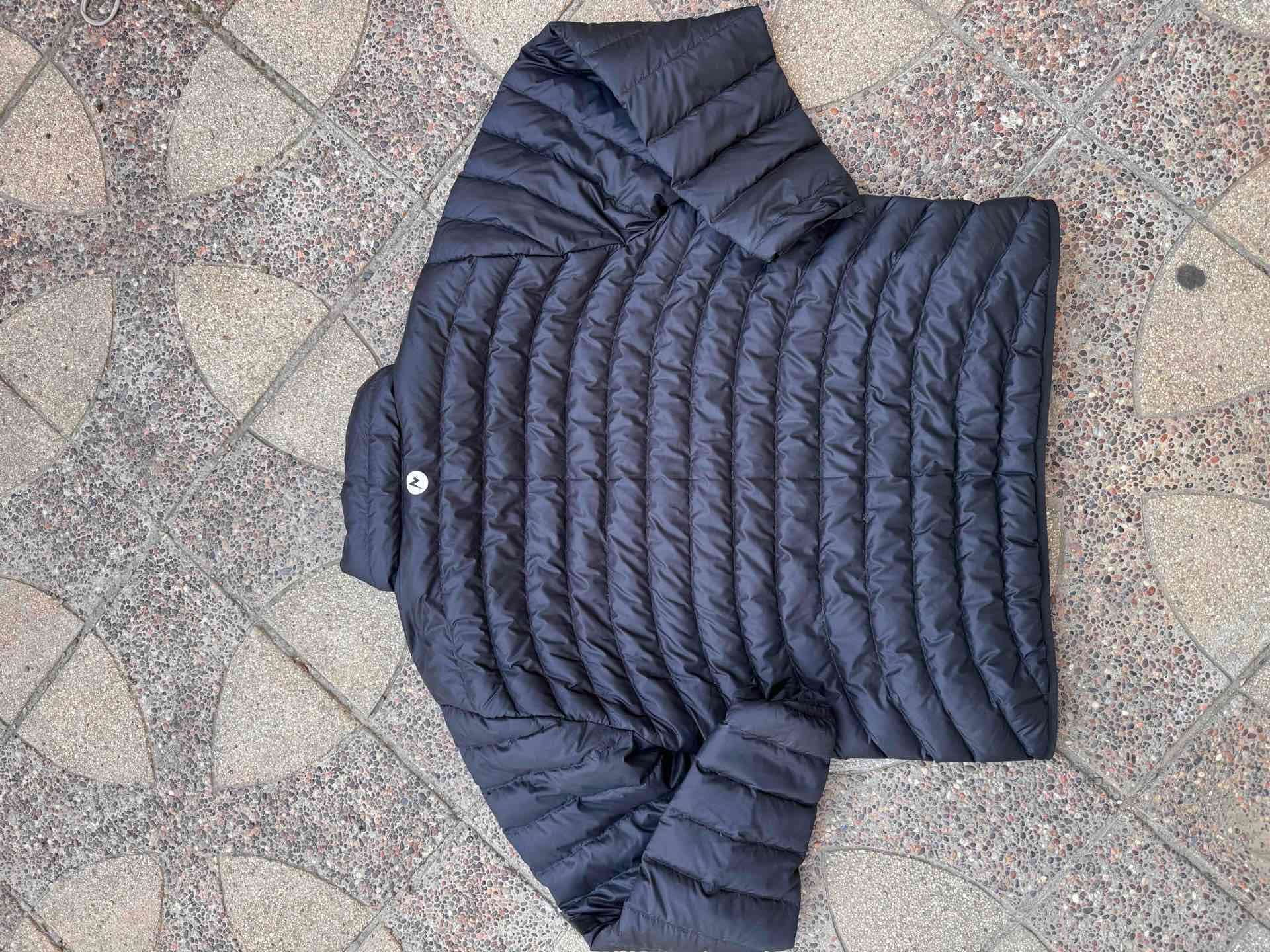 Chaqueta acolchada negra Marmot - miniatura 3