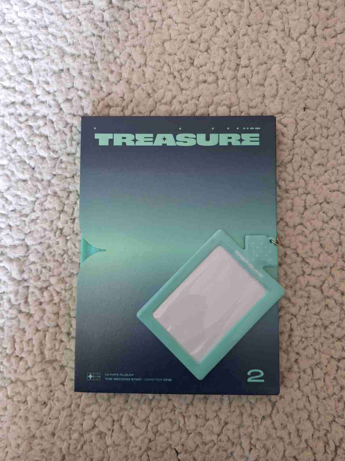 Álbum Treasure The Second Step