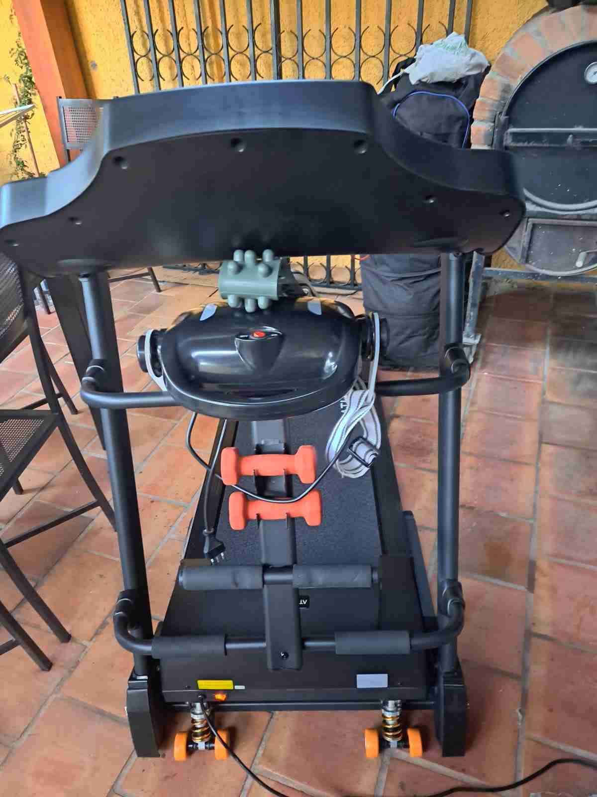 Caminadora eléctrica con pesas