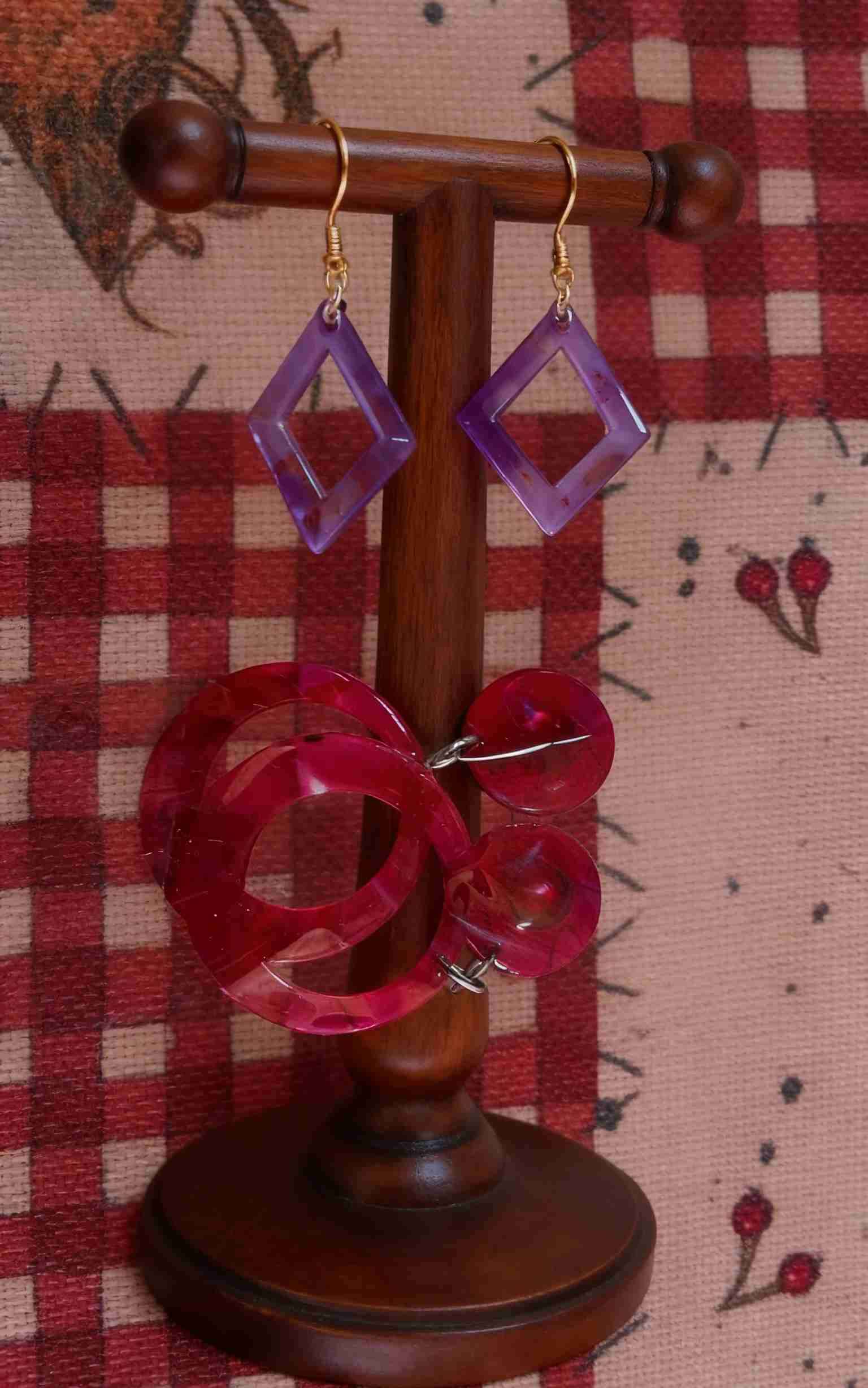 Set de aretes  coloridos de acrílico