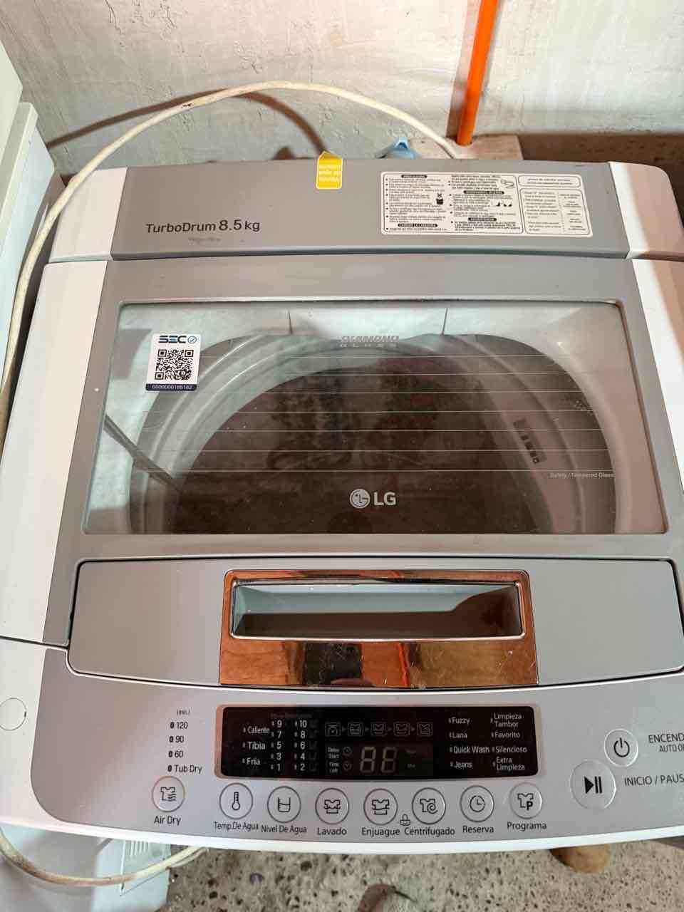 Lavadora LG 8.5 kg TurboDrum