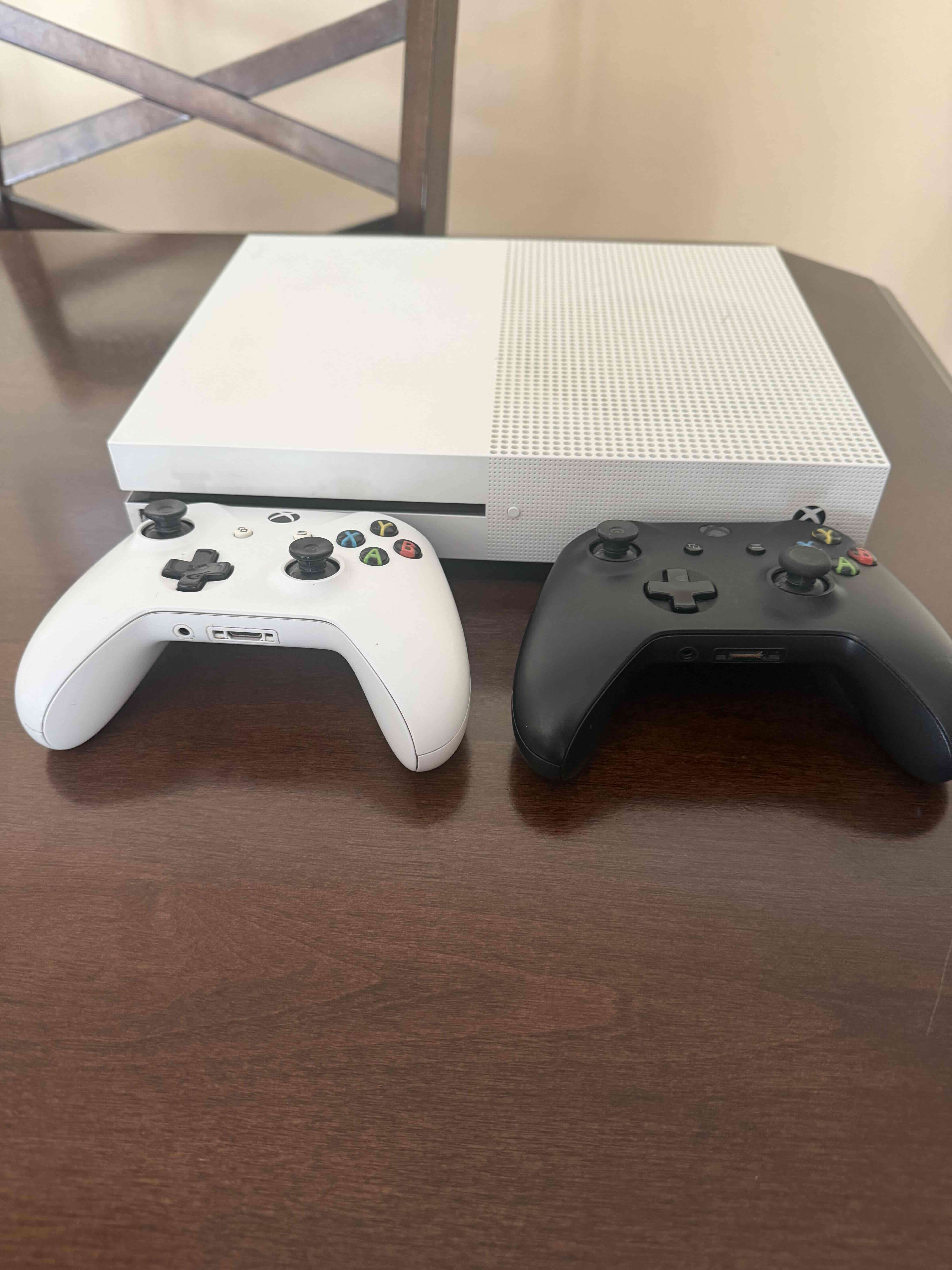 Consola Xbox One S blanca - miniatura 3