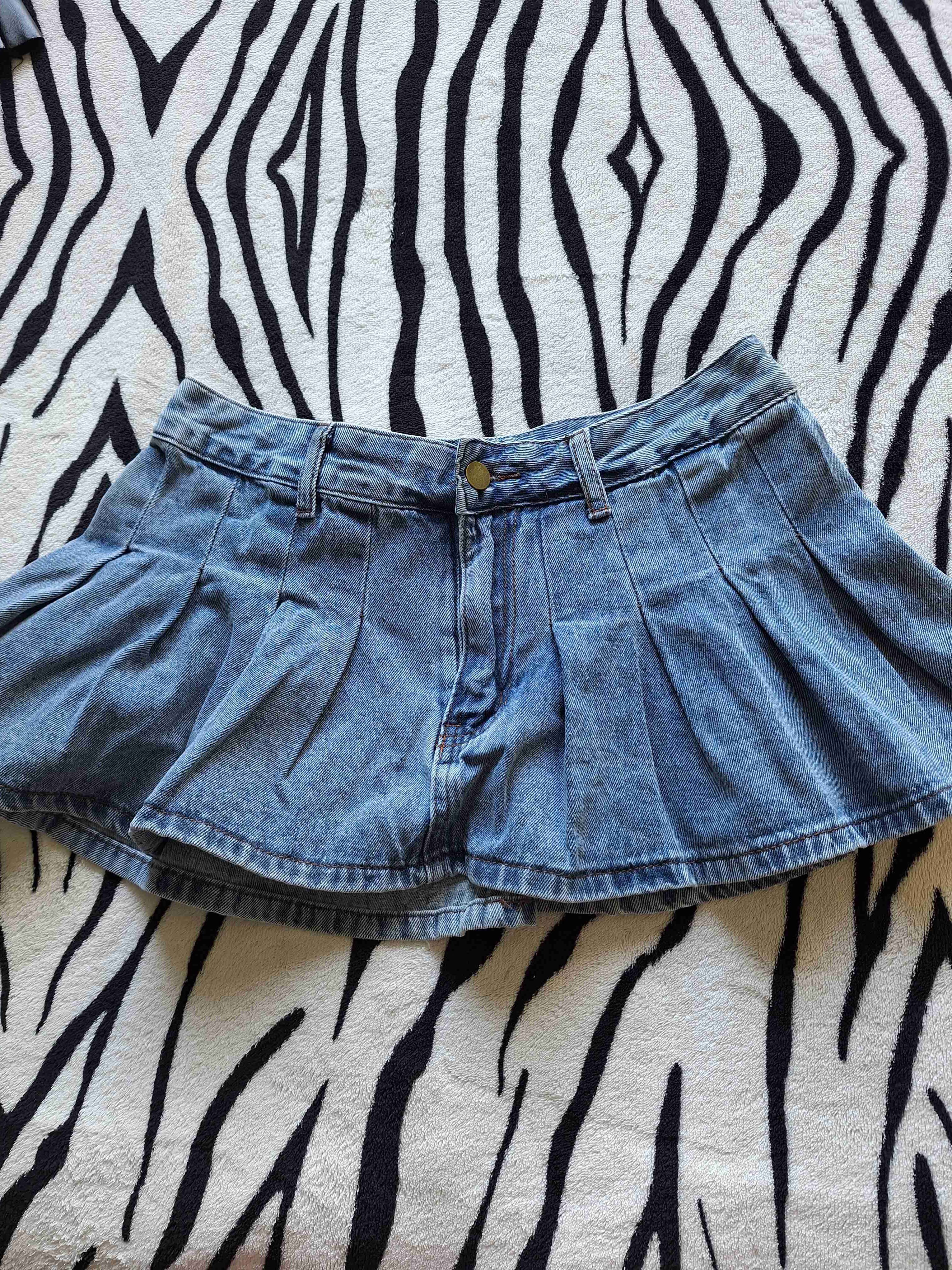 Mini falda de mezclilla