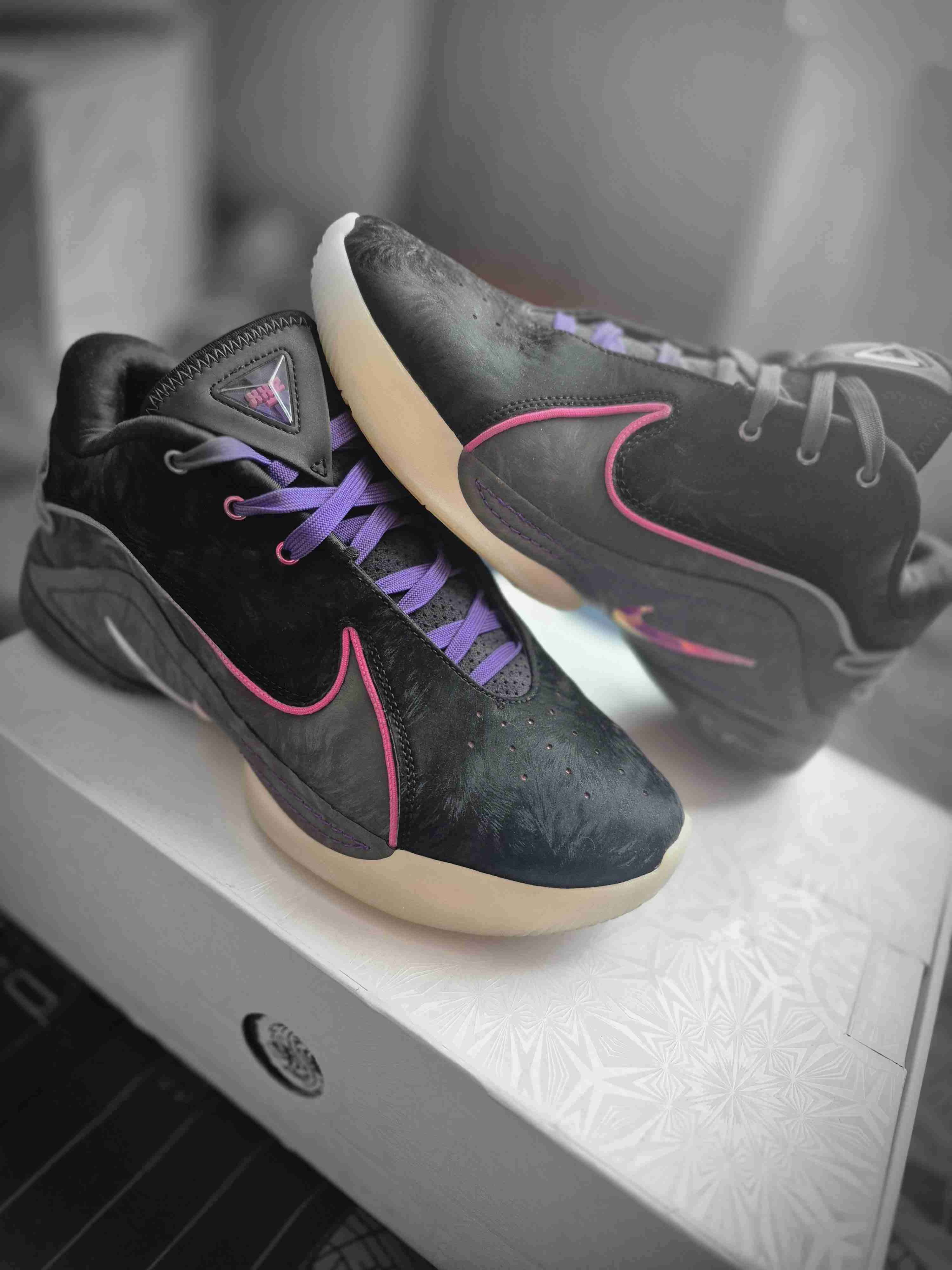 Zapatillas lebron 22 - miniatura 2