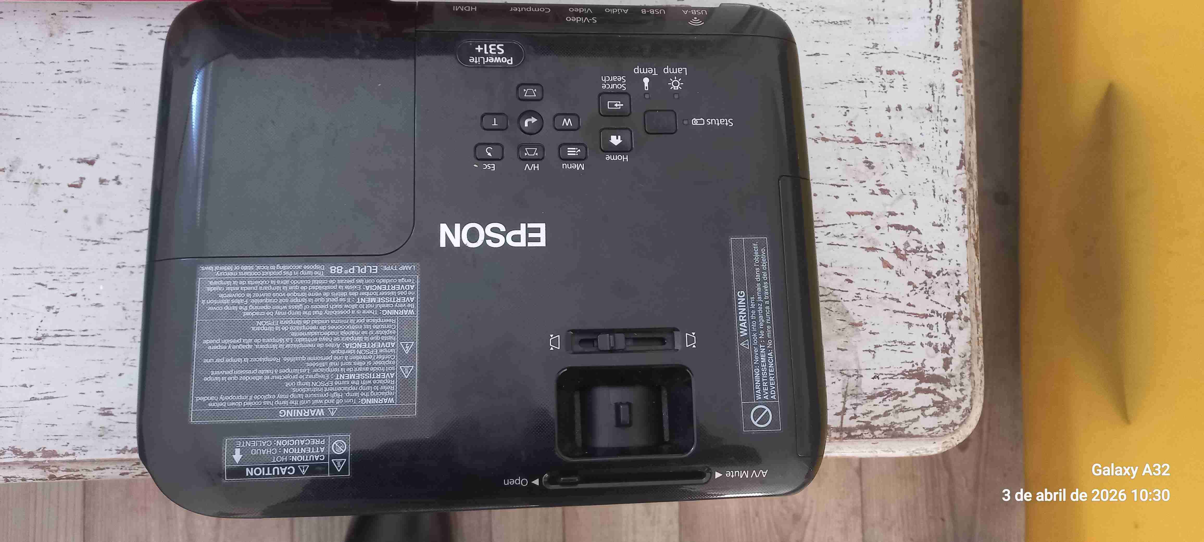 Proyector Epson 3LCD HDMI - miniatura 2