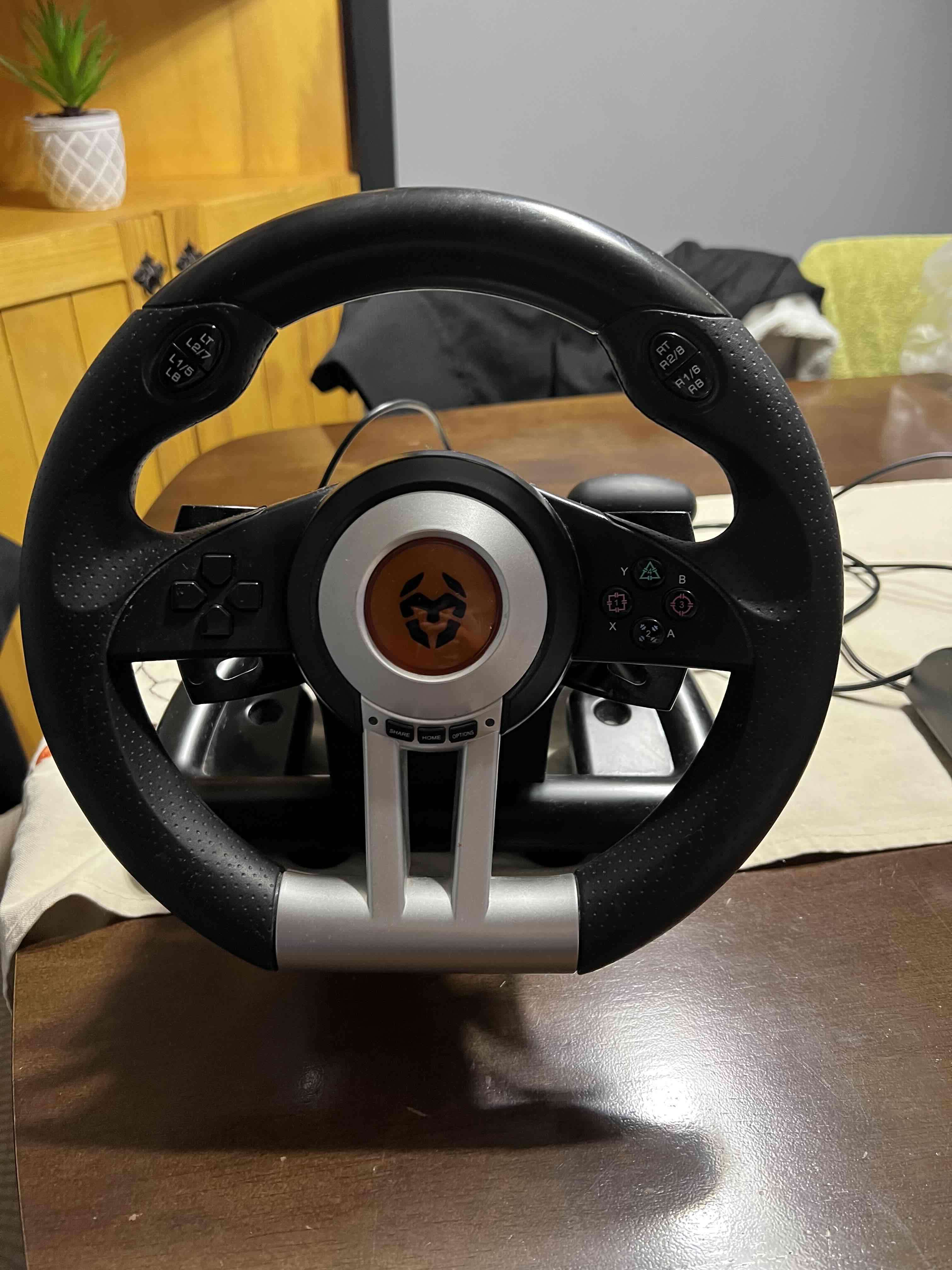 Volante y pedales para videojuegos - 2