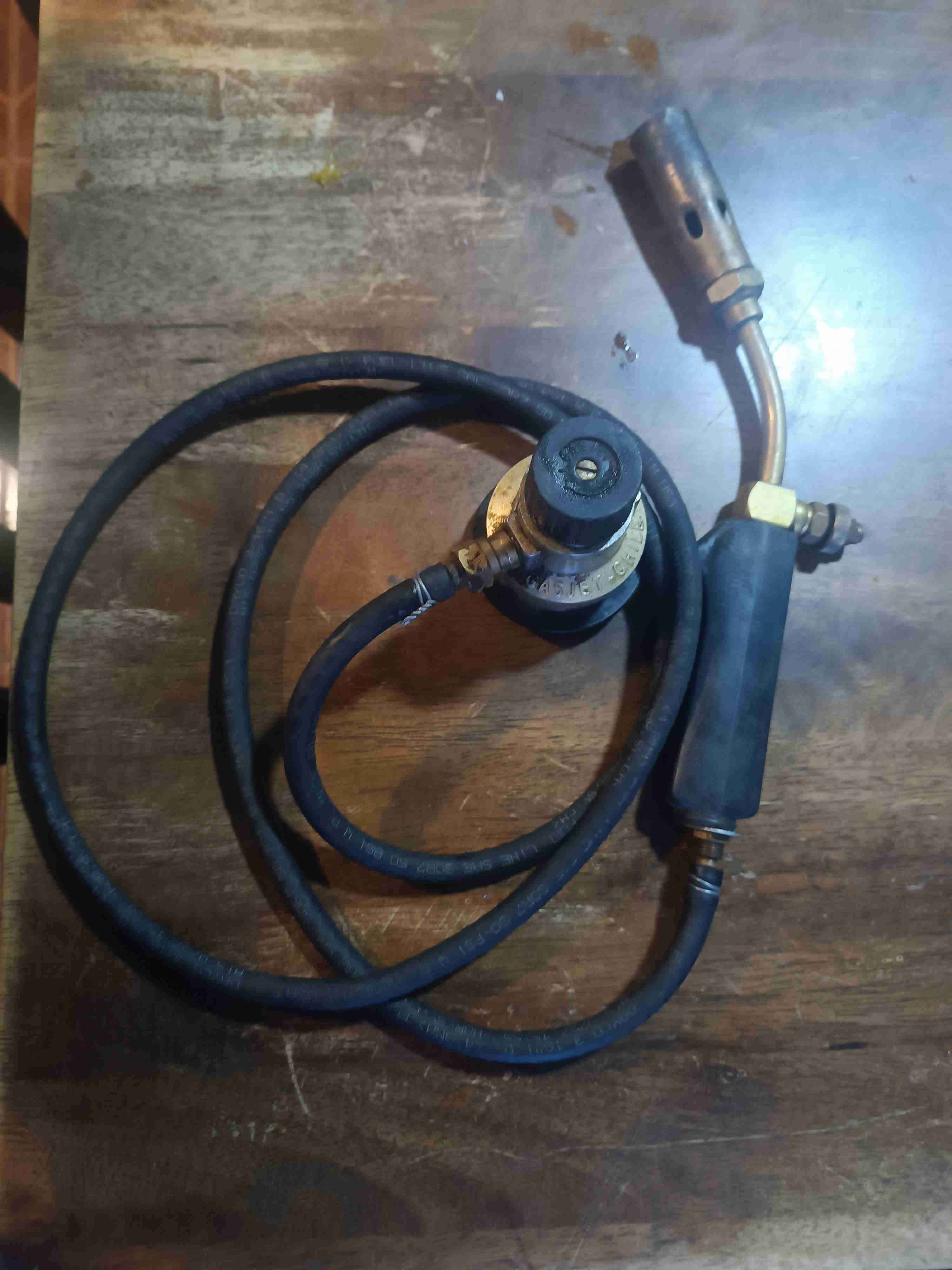 Soplete de gas con regulador