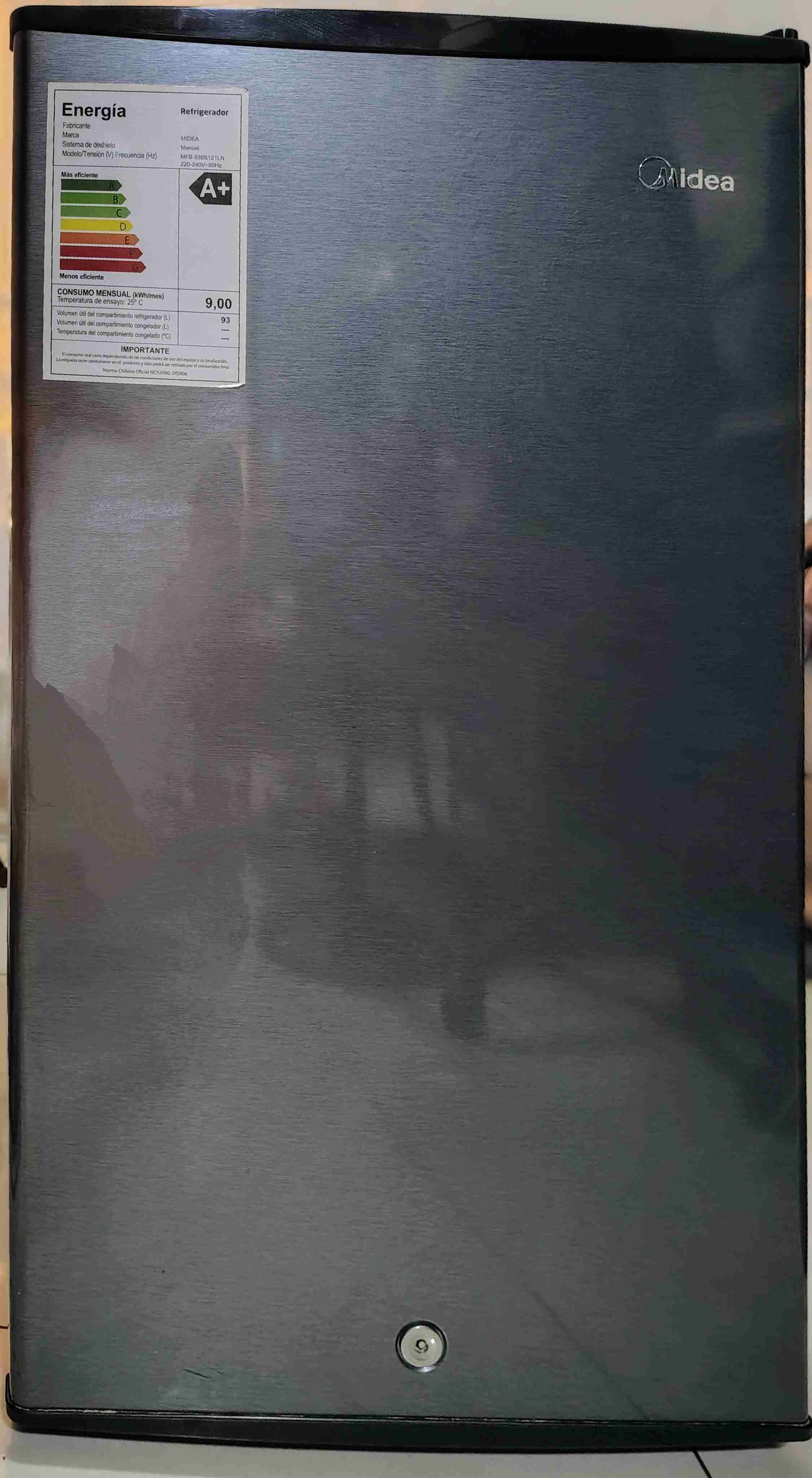 Refrigerador Midea compacto
