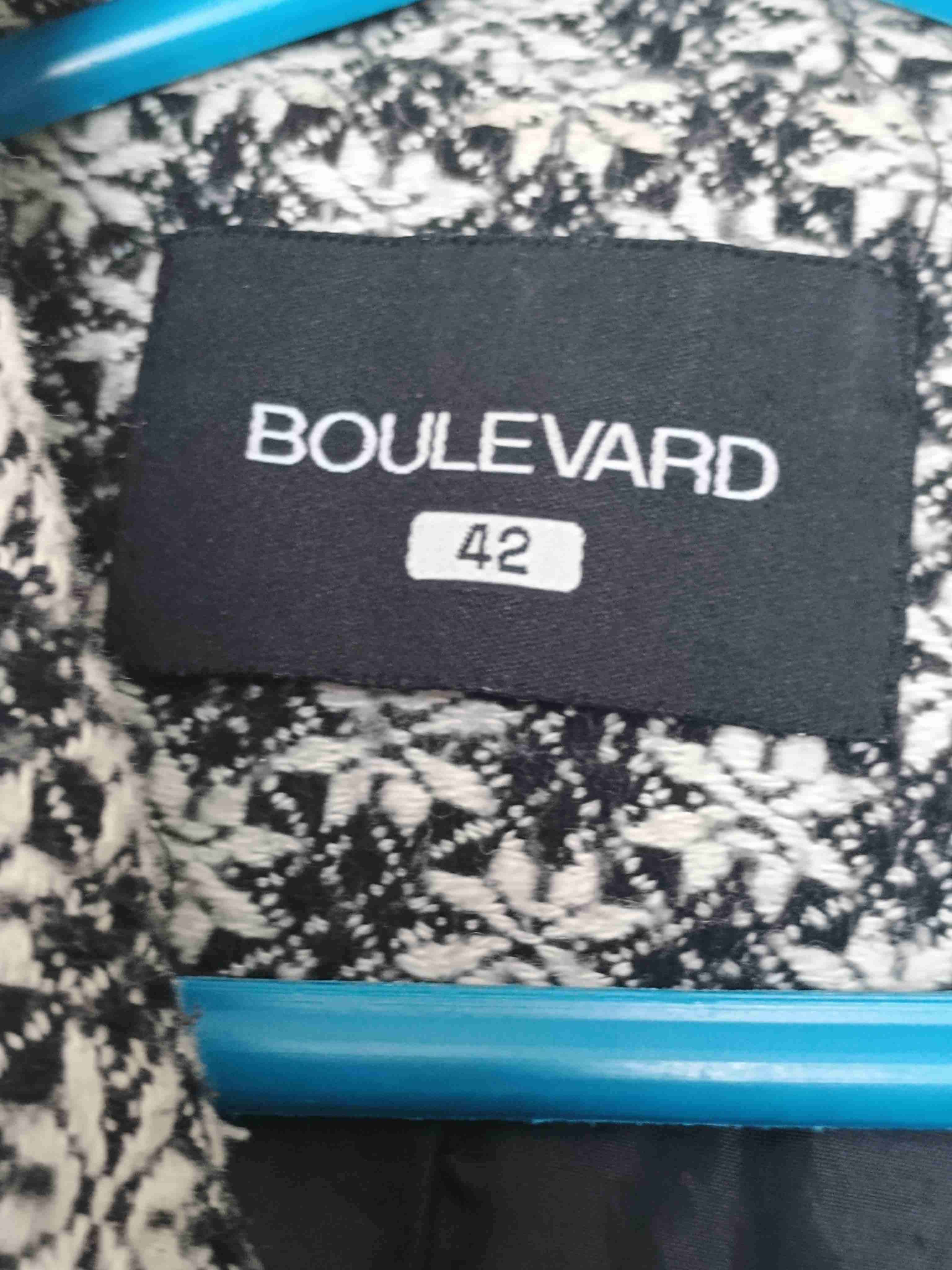 Abrigo Boulevard tejido - miniatura 4