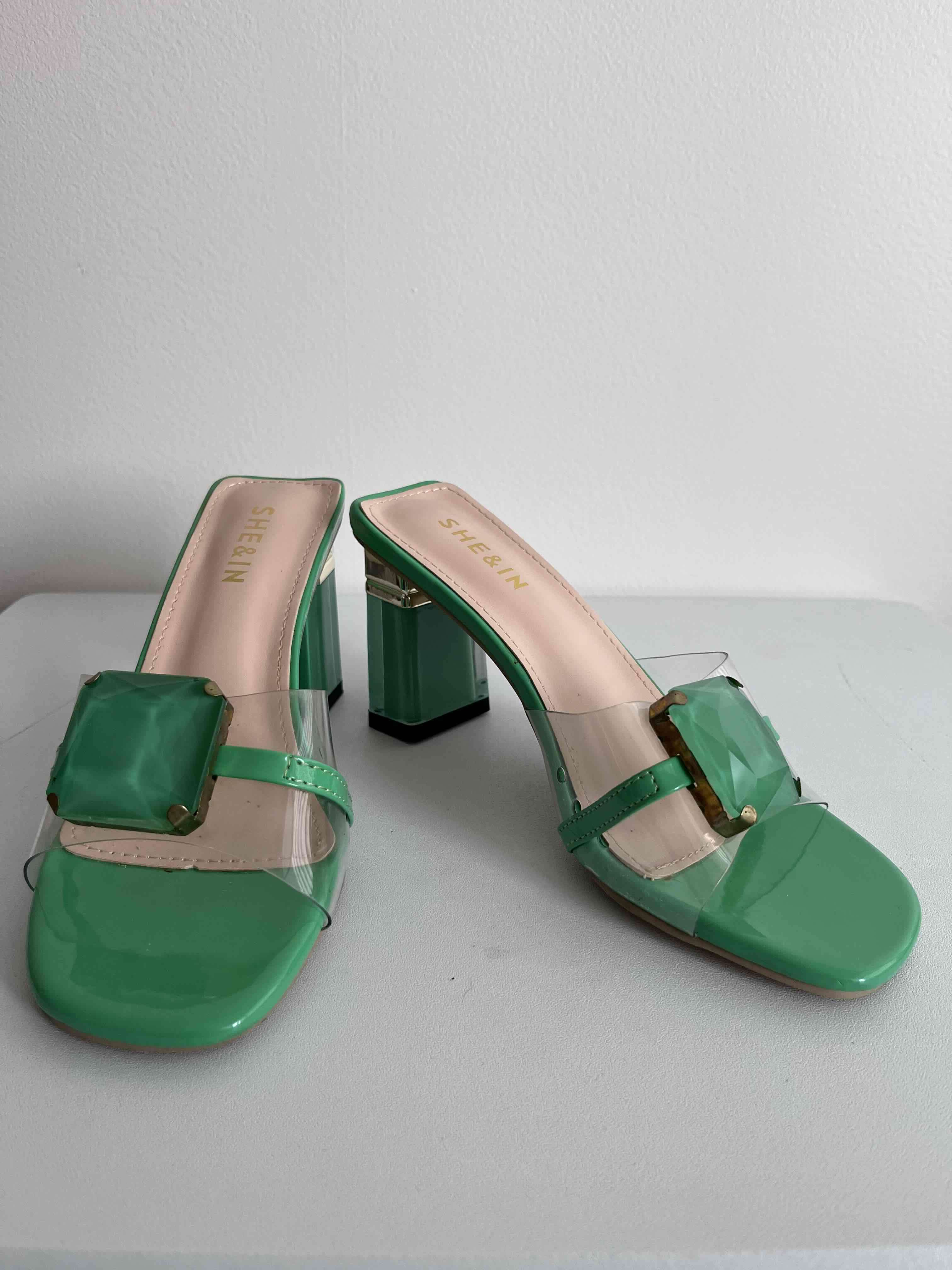 Sandalias verdes transparentes SHEIN - 2
