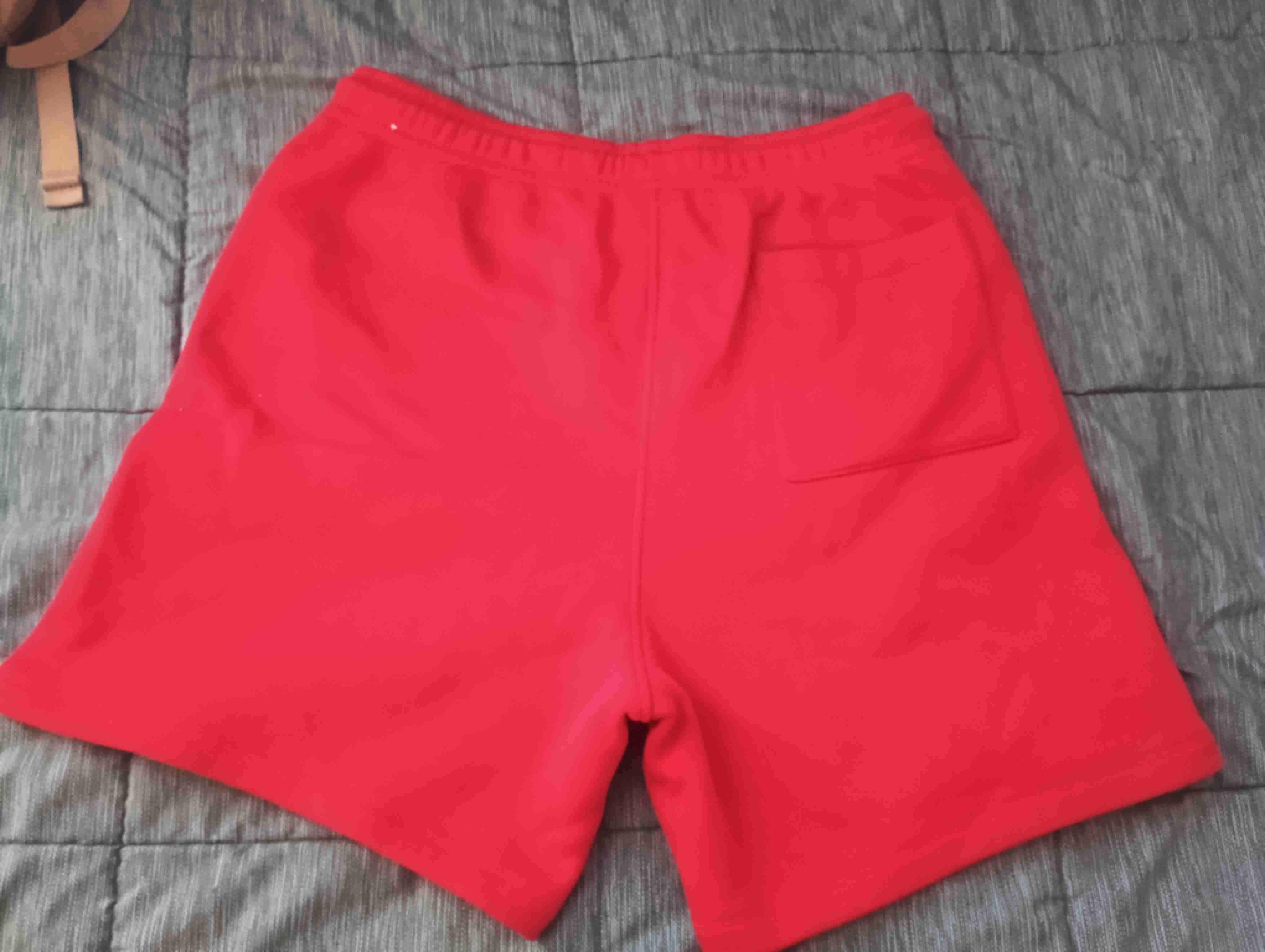 Shorts deportivos rojos jordan - miniatura 2