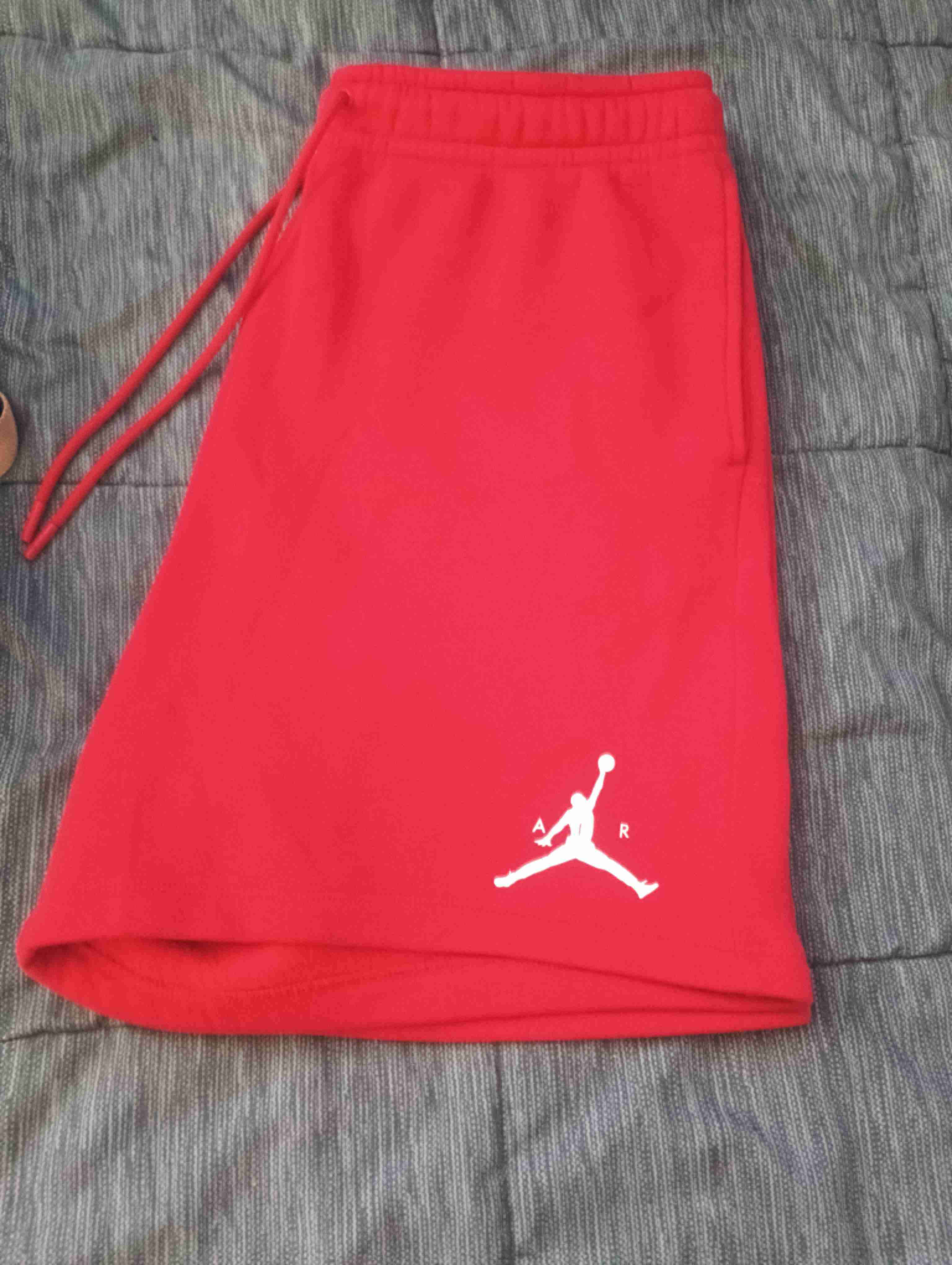 Shorts deportivos rojos jordan - miniatura 5