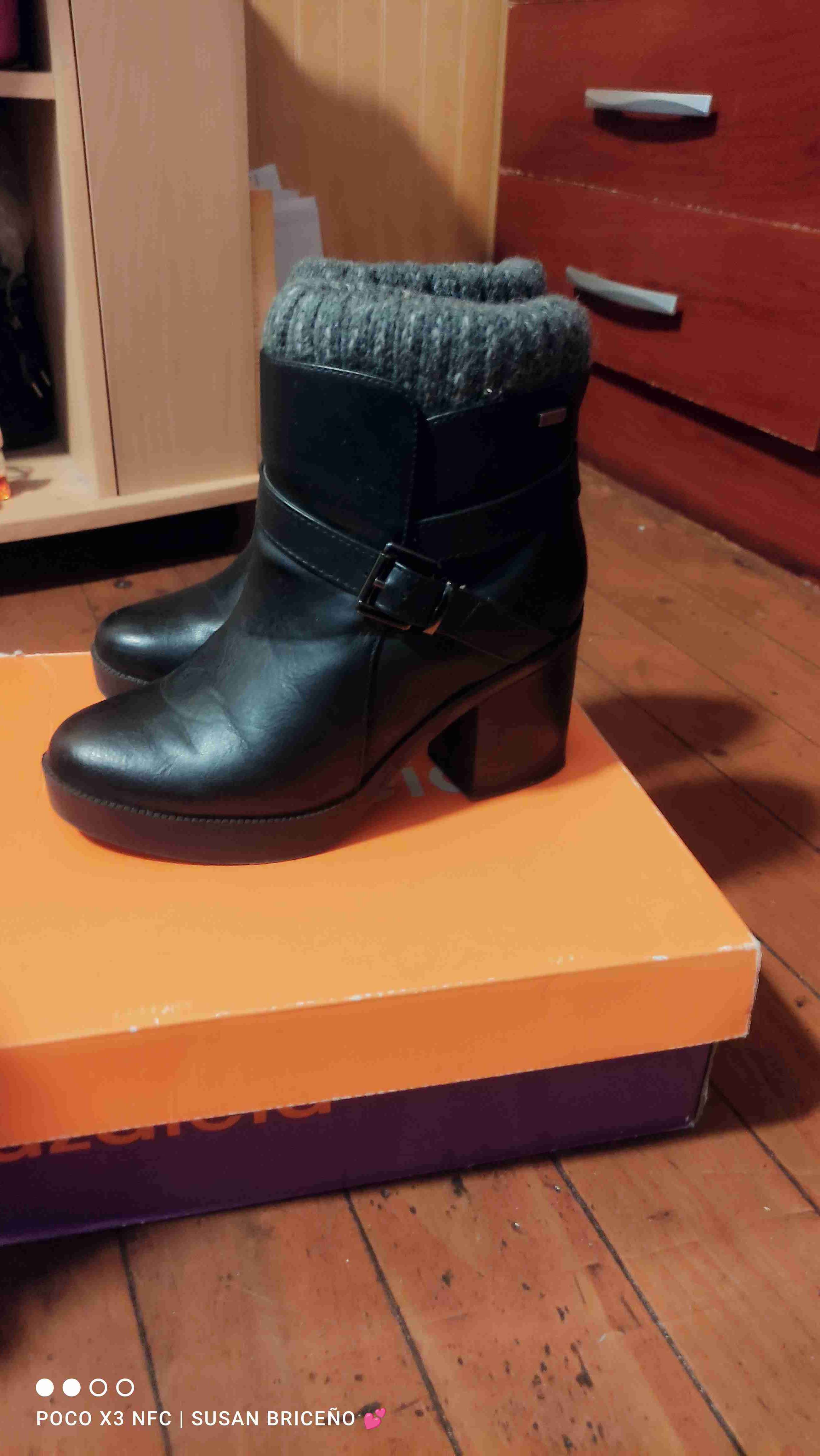 Botines negros con taco alto - 2