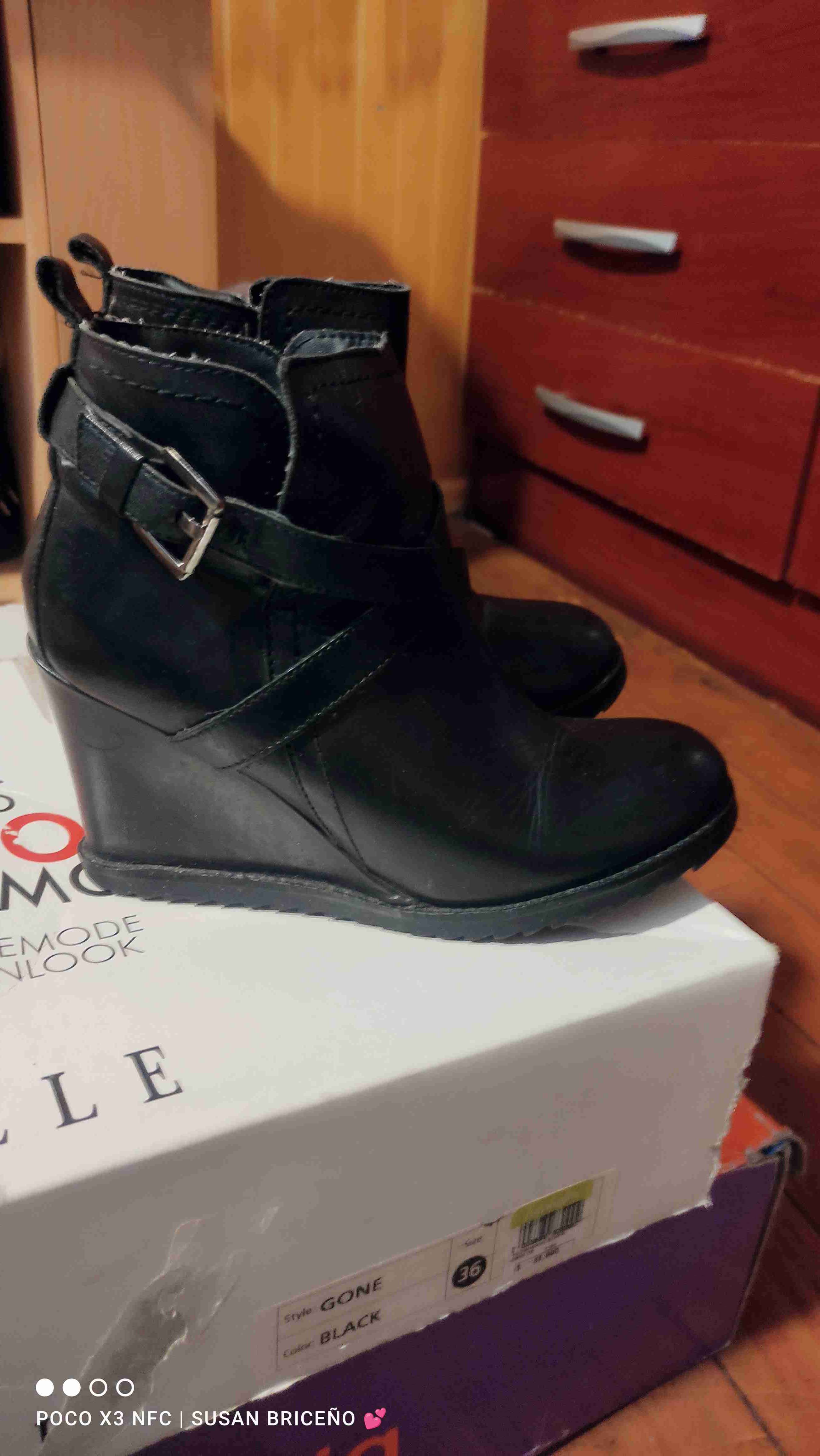 Botines cuero negros con plataforma