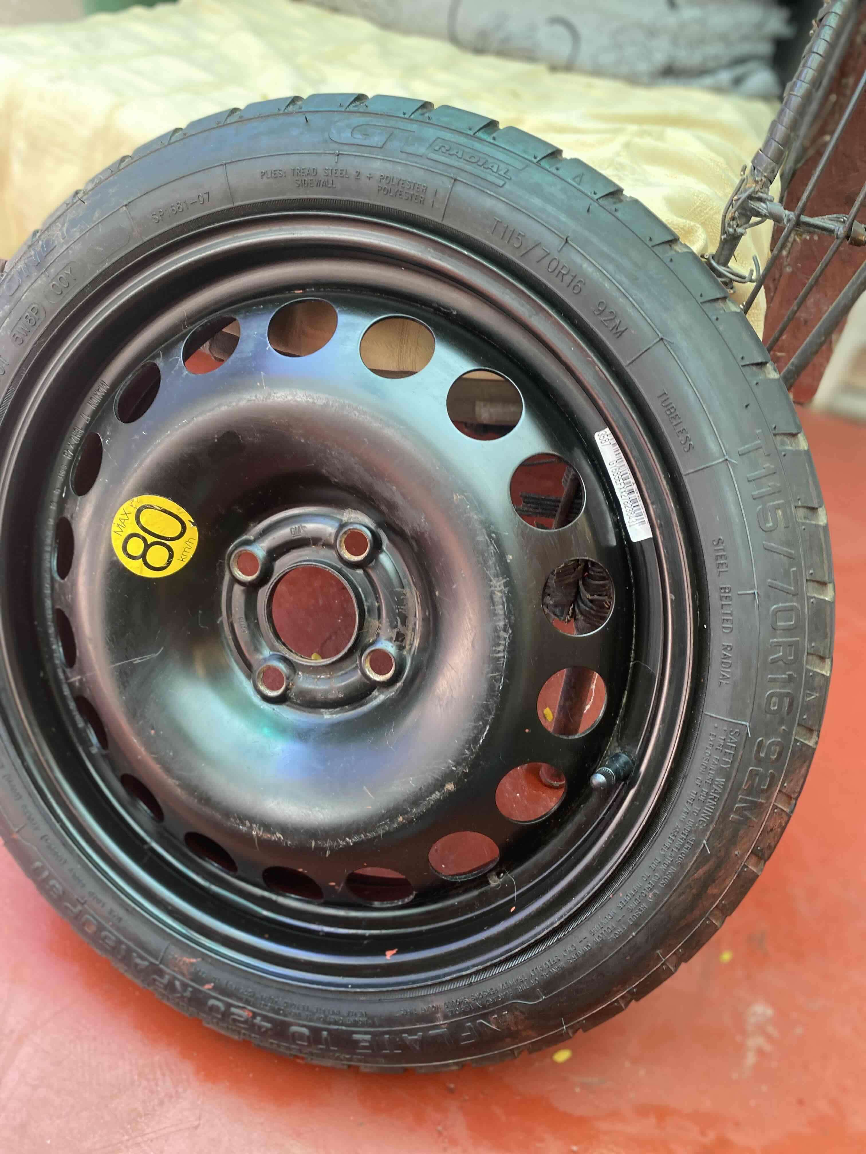 Rueda de repuesto temporal - miniatura 2