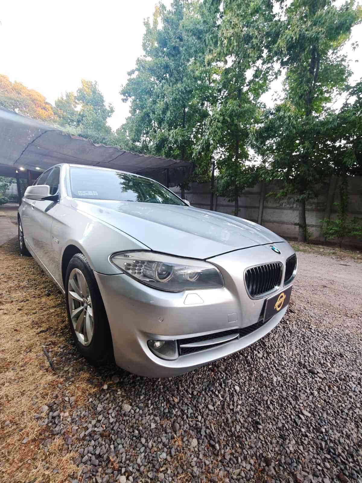 Auto BMW 528I F10 2011 - miniatura 6