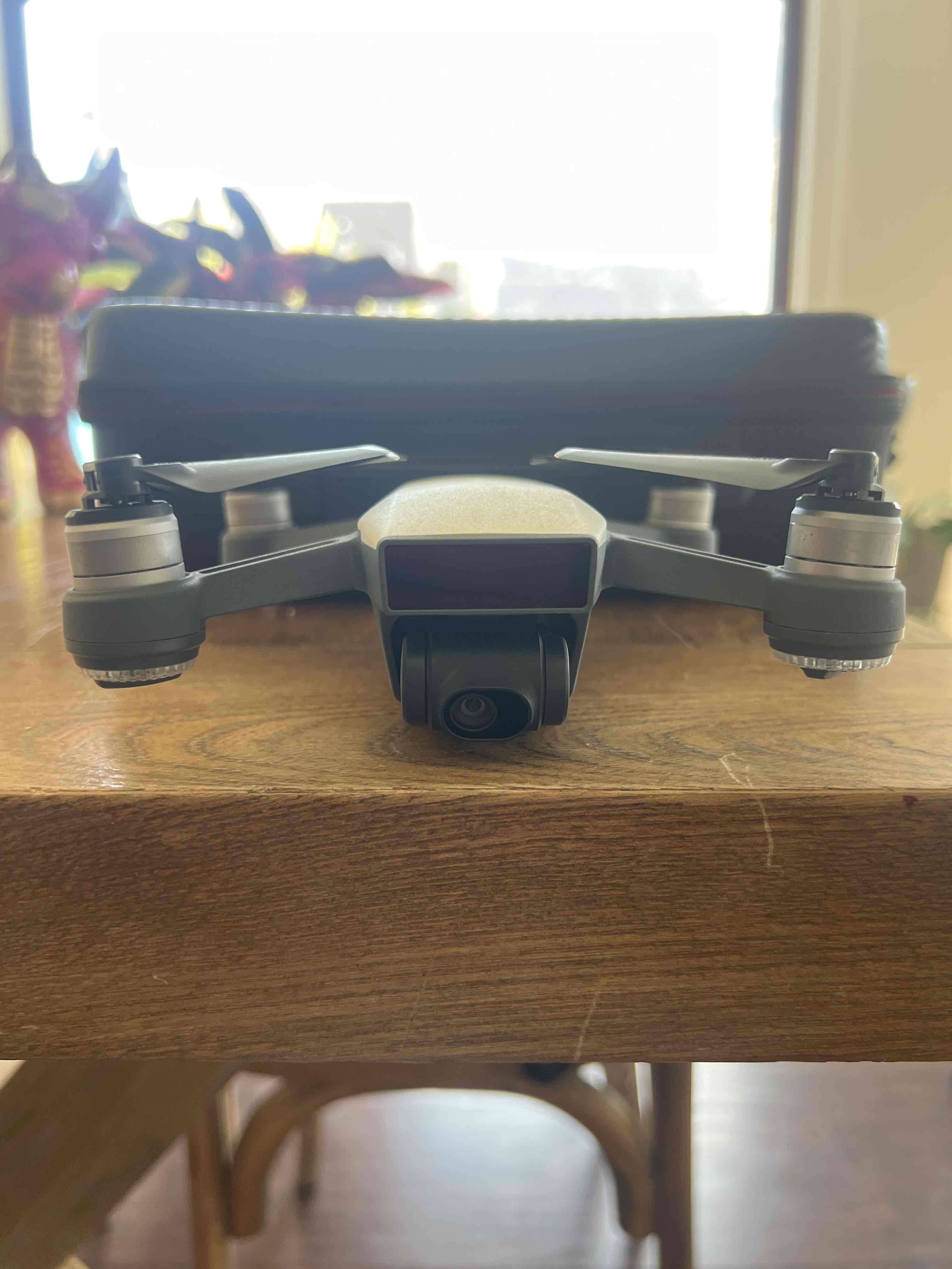 Drone DJI compacto en estuche - 4