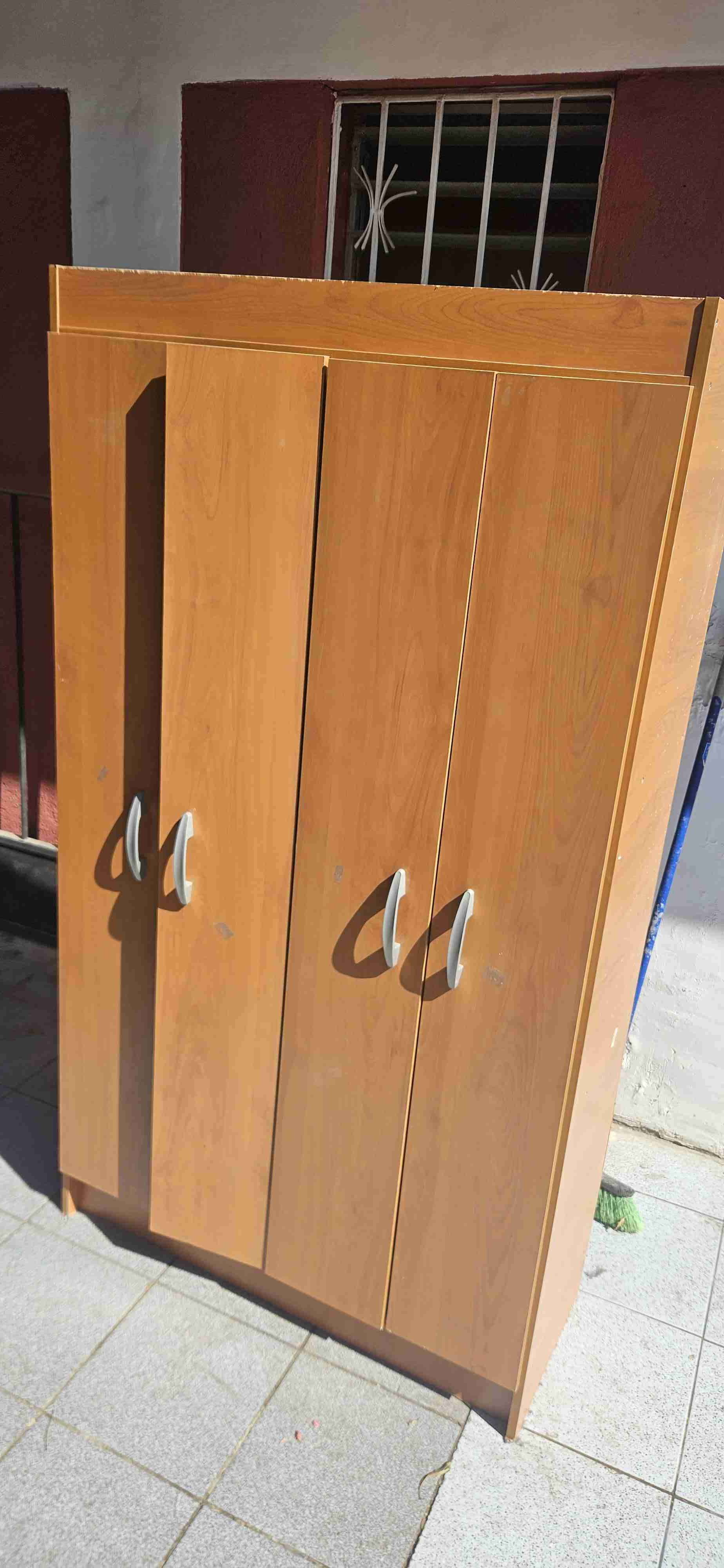 Regalo Armario de madera