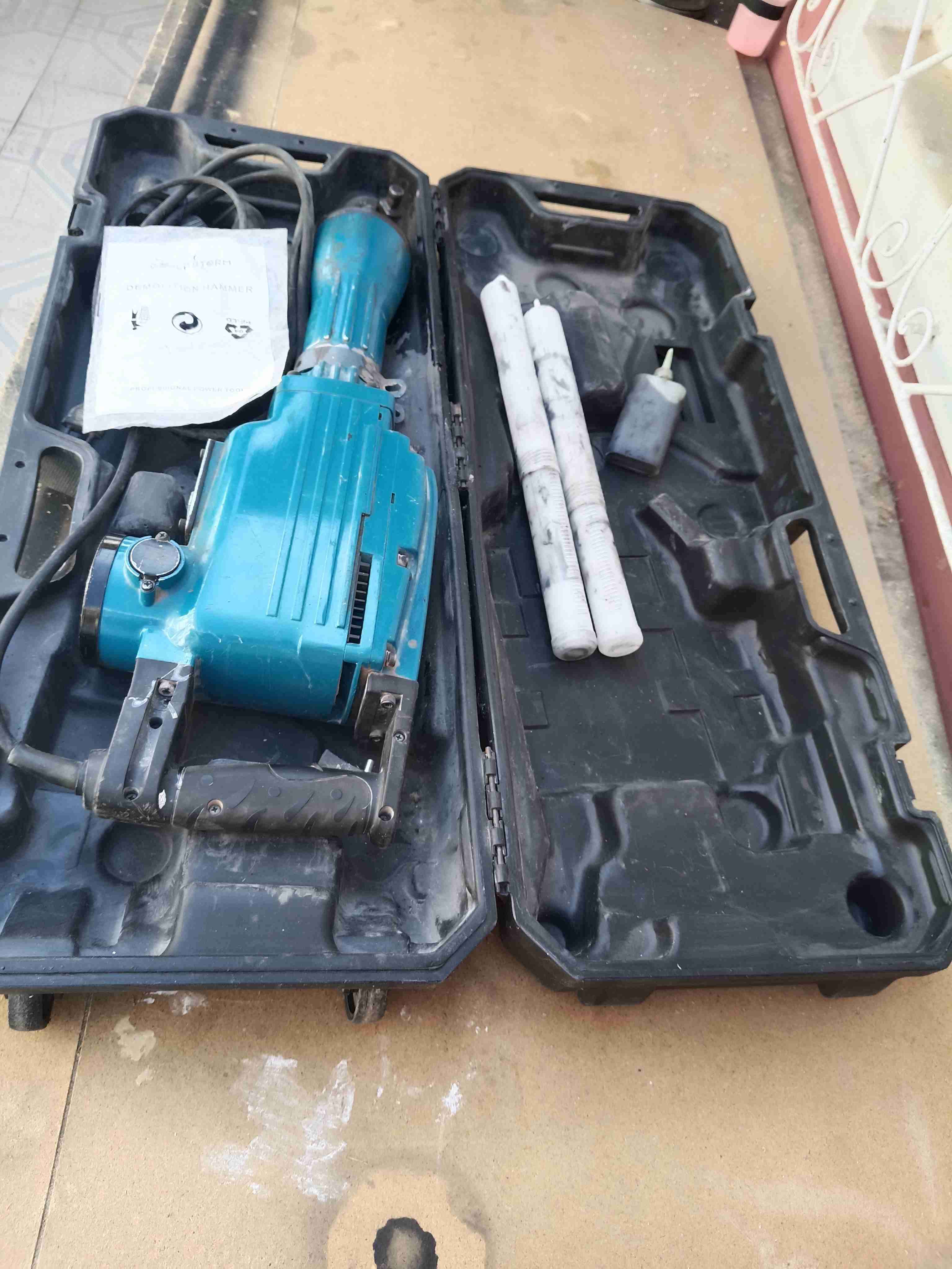 Martillo Demoledor Eléctrico Azul