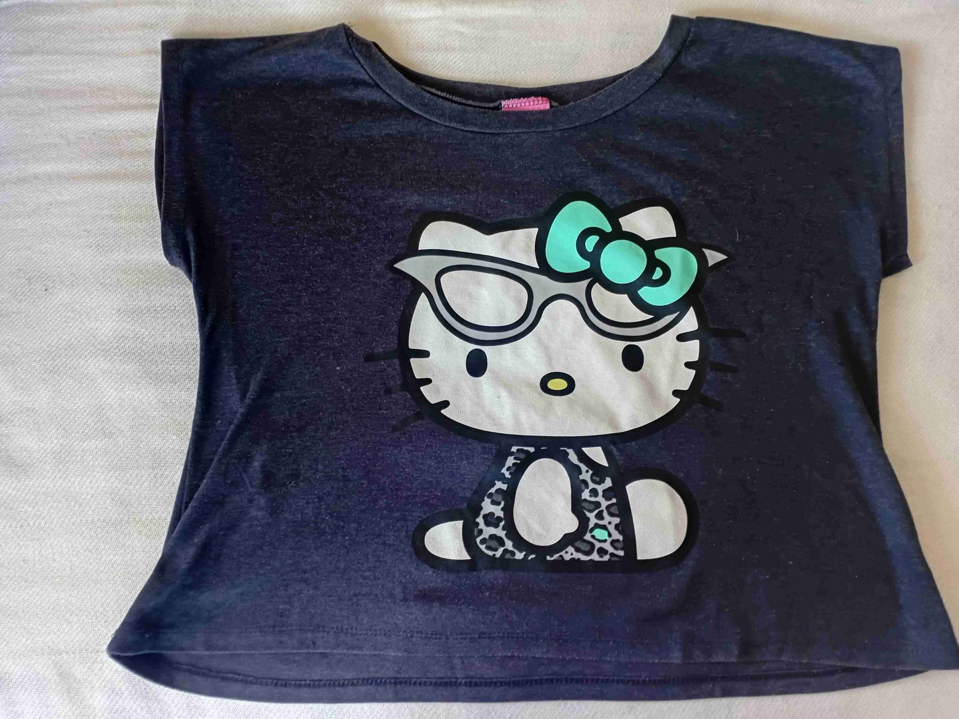 Polera Hello Kitty estampada