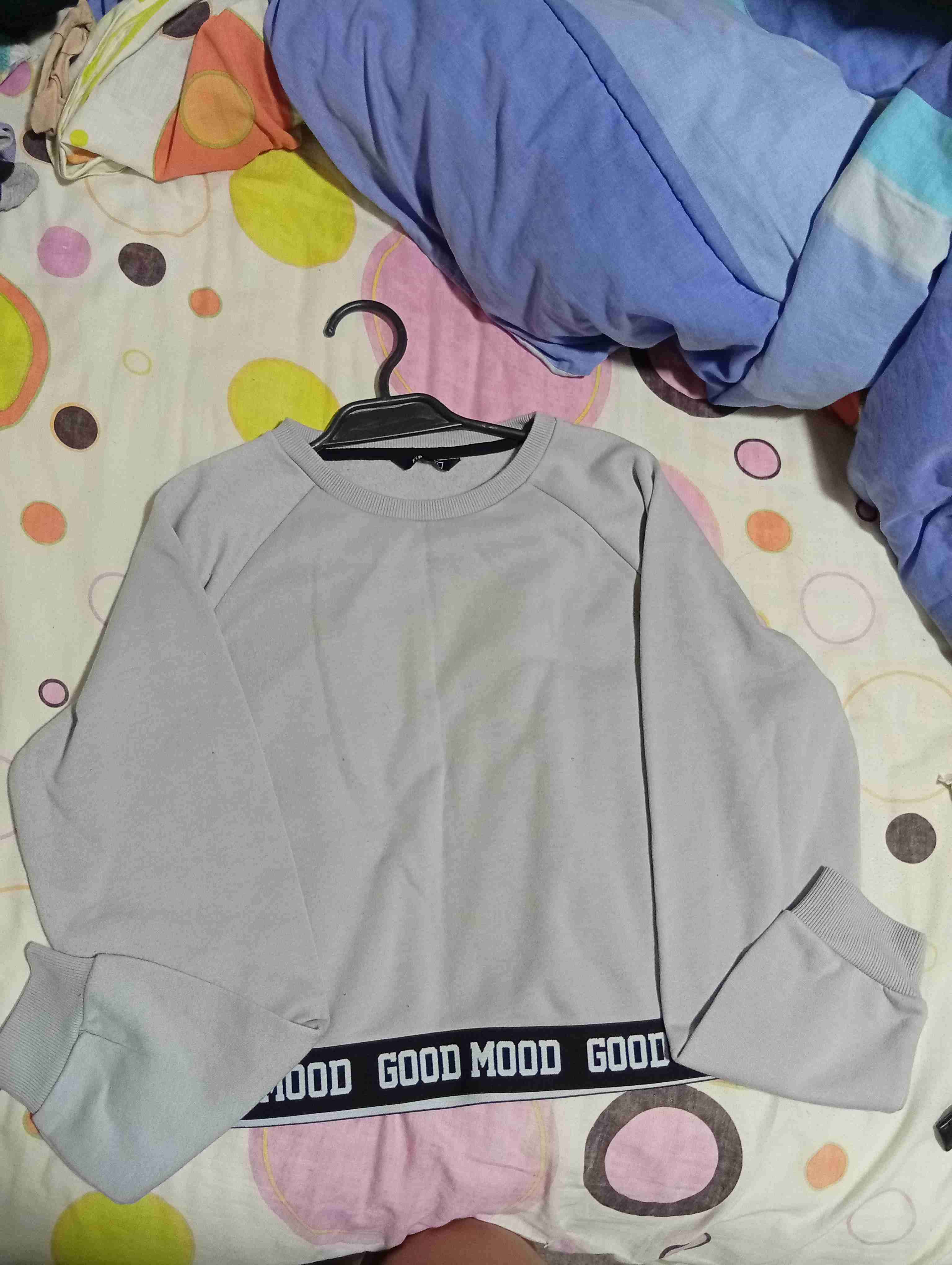 Lote de ropa variada - miniatura 3