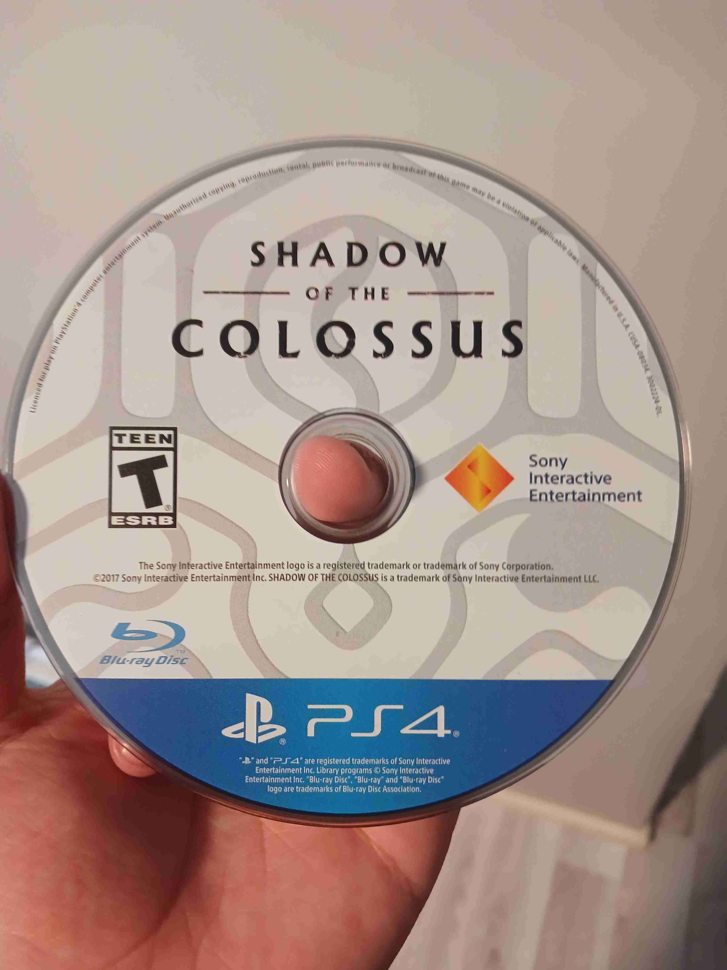 Pack PS4 con 3 juegos y controles - 2