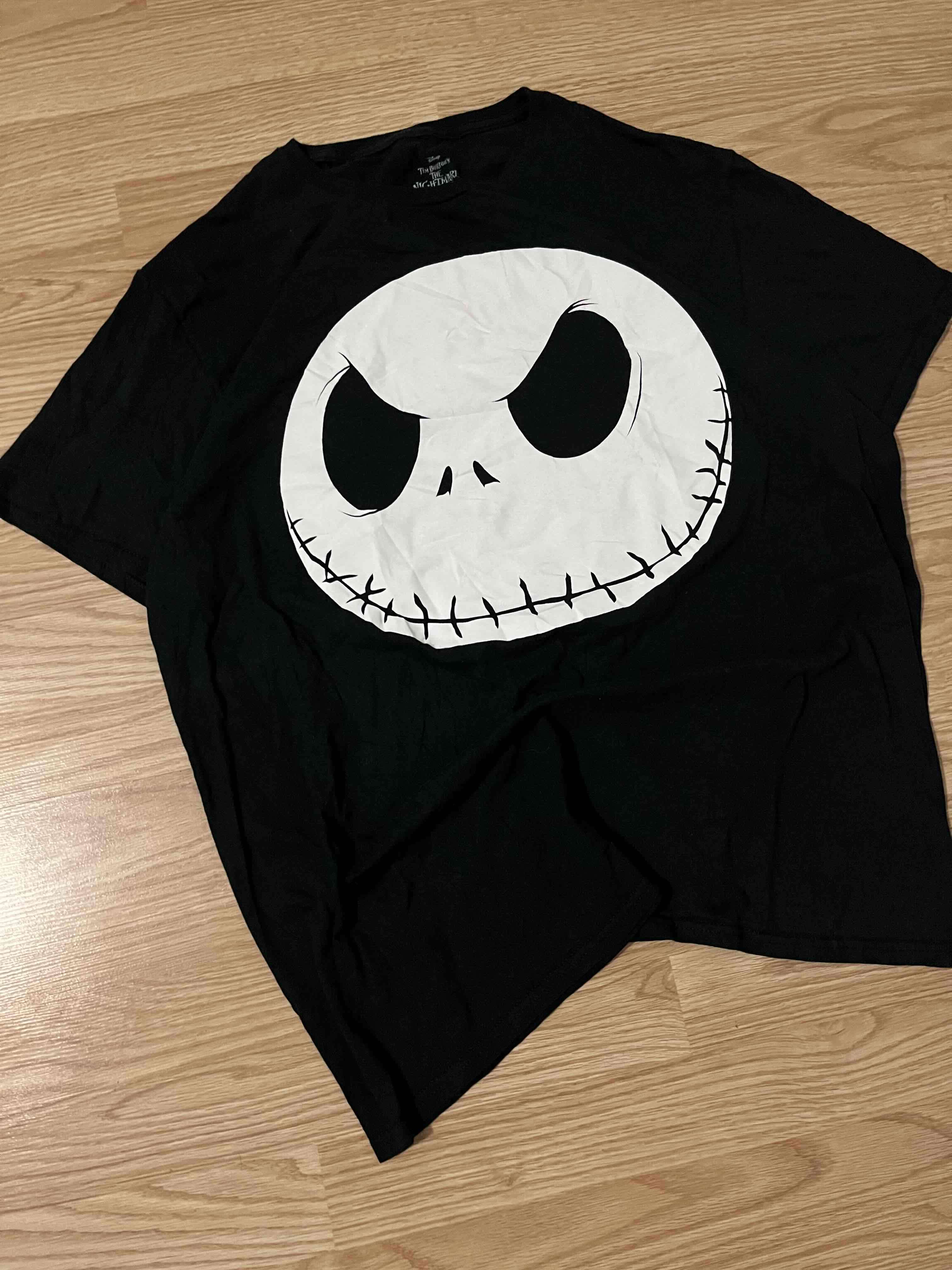 Polera negra con diseño de calavera de jack y2k - 2