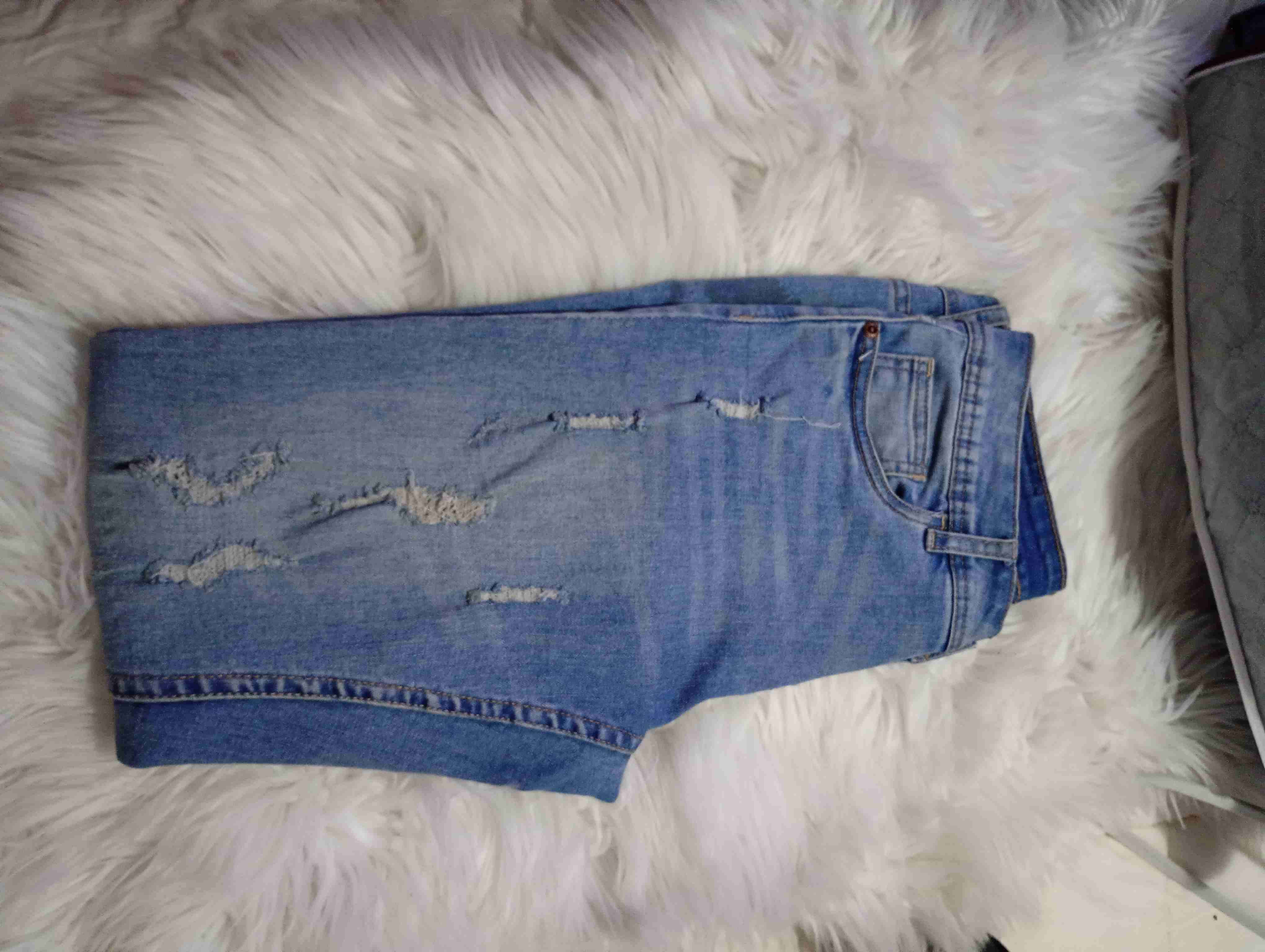 Jeans negros con brillo, jeans rasgados, etc - 2