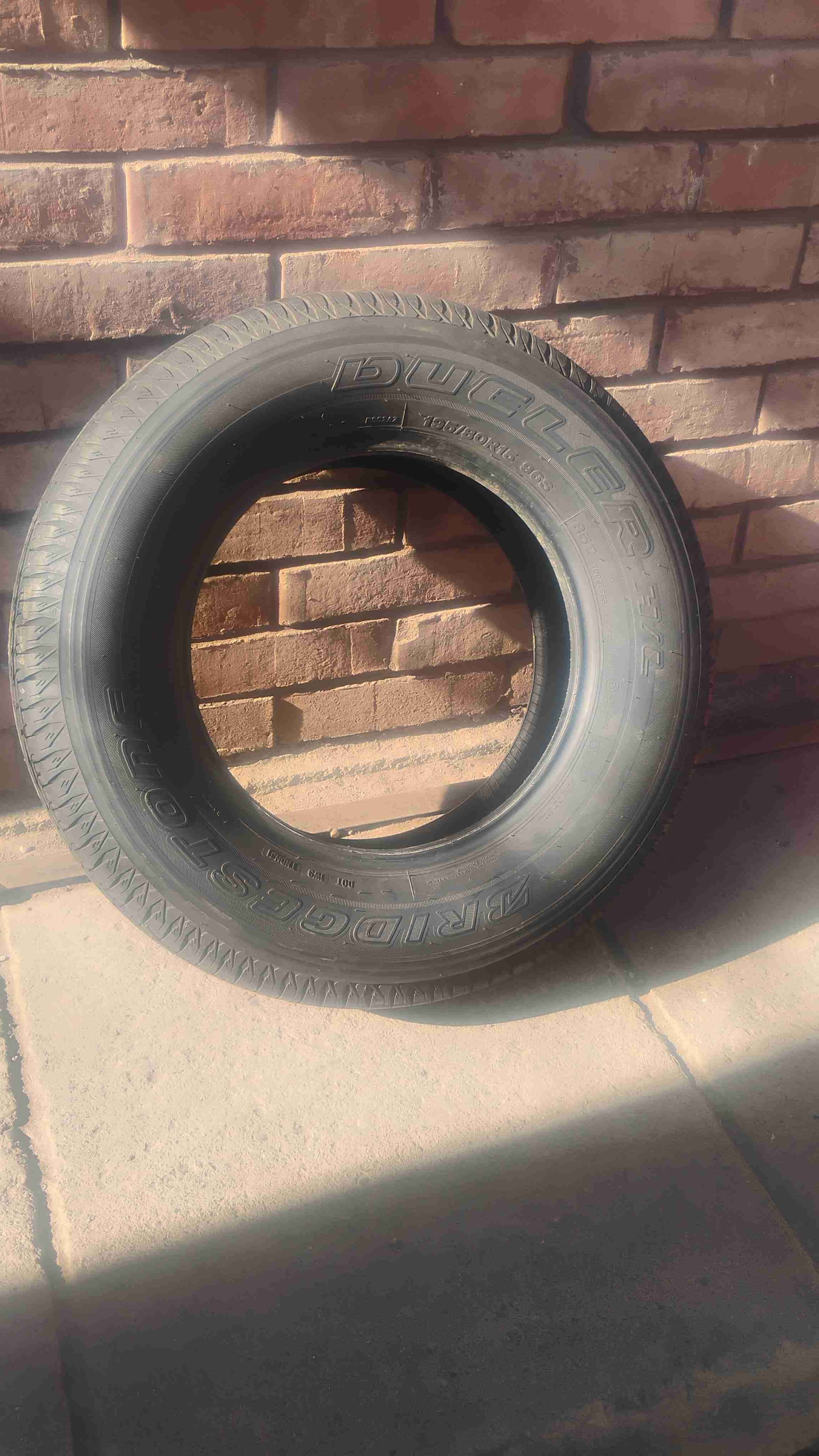 Neumático Bridgestone 16 pulgadas