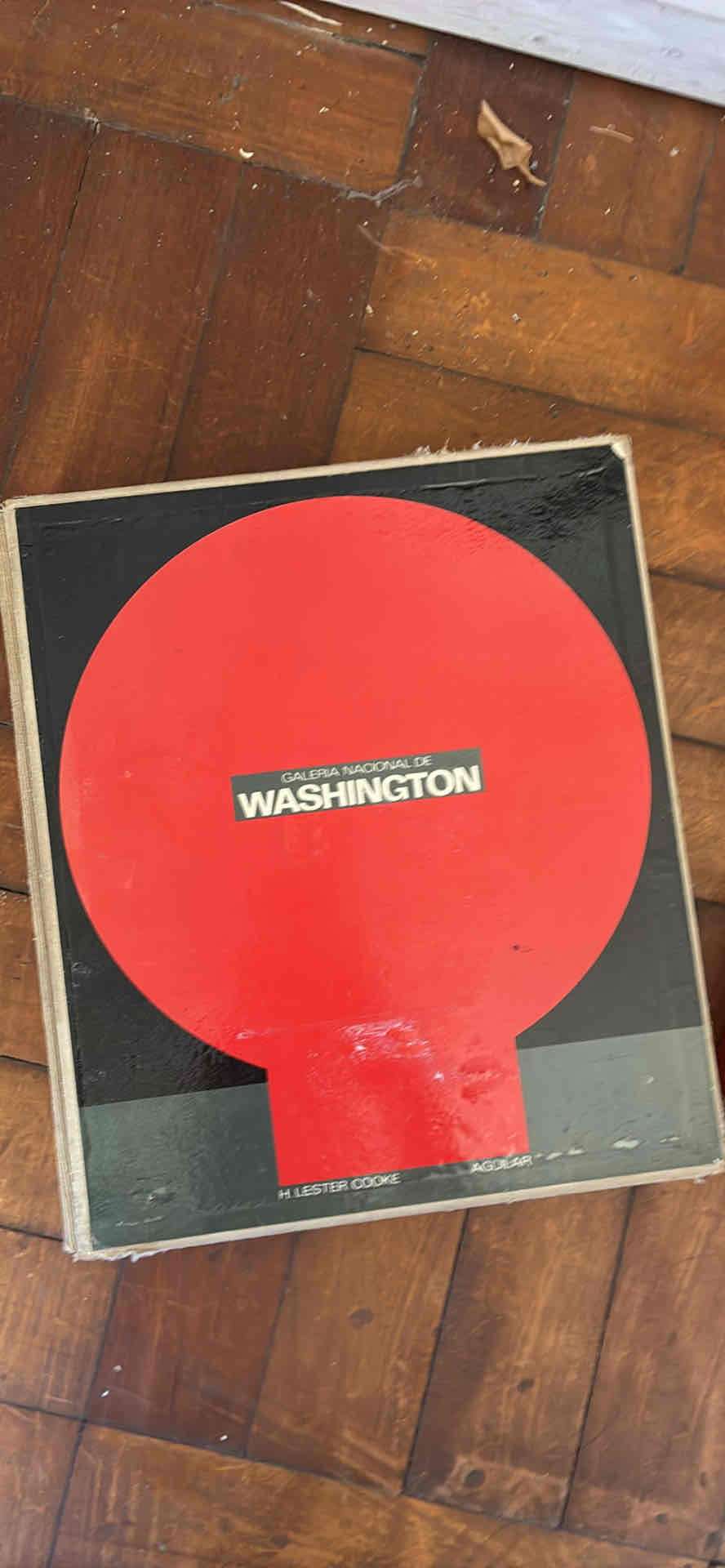 Colección de libros sobre museos