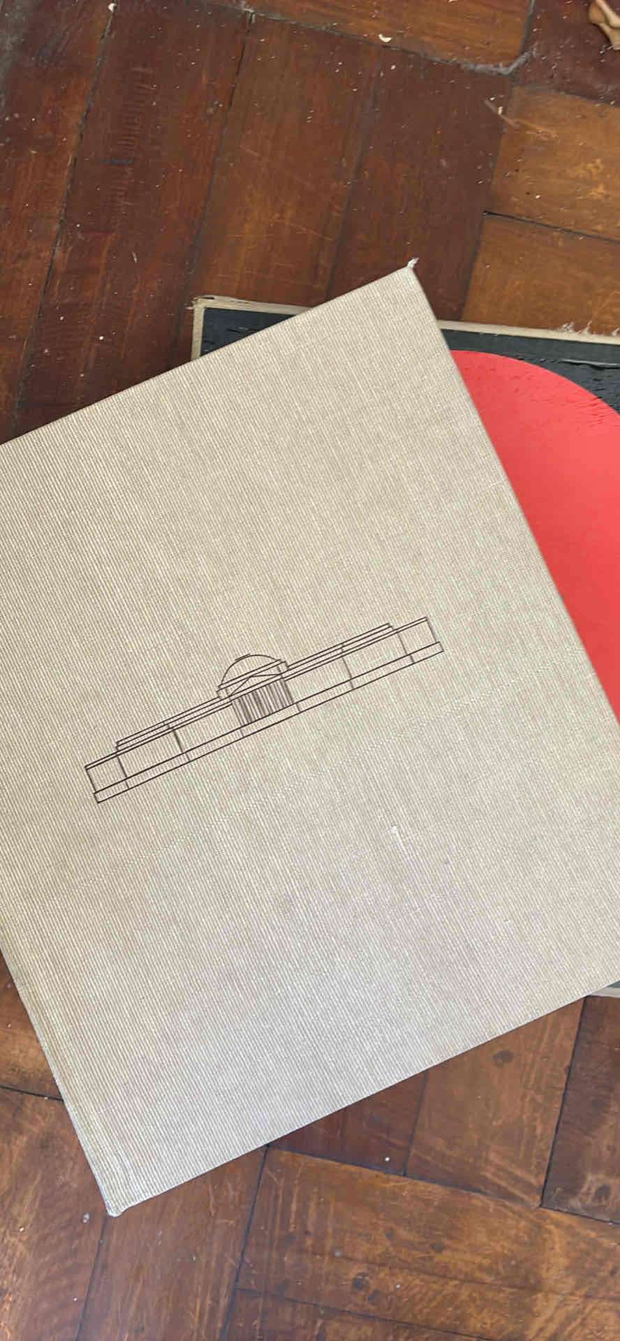 Colección de libros sobre museos - miniatura 2