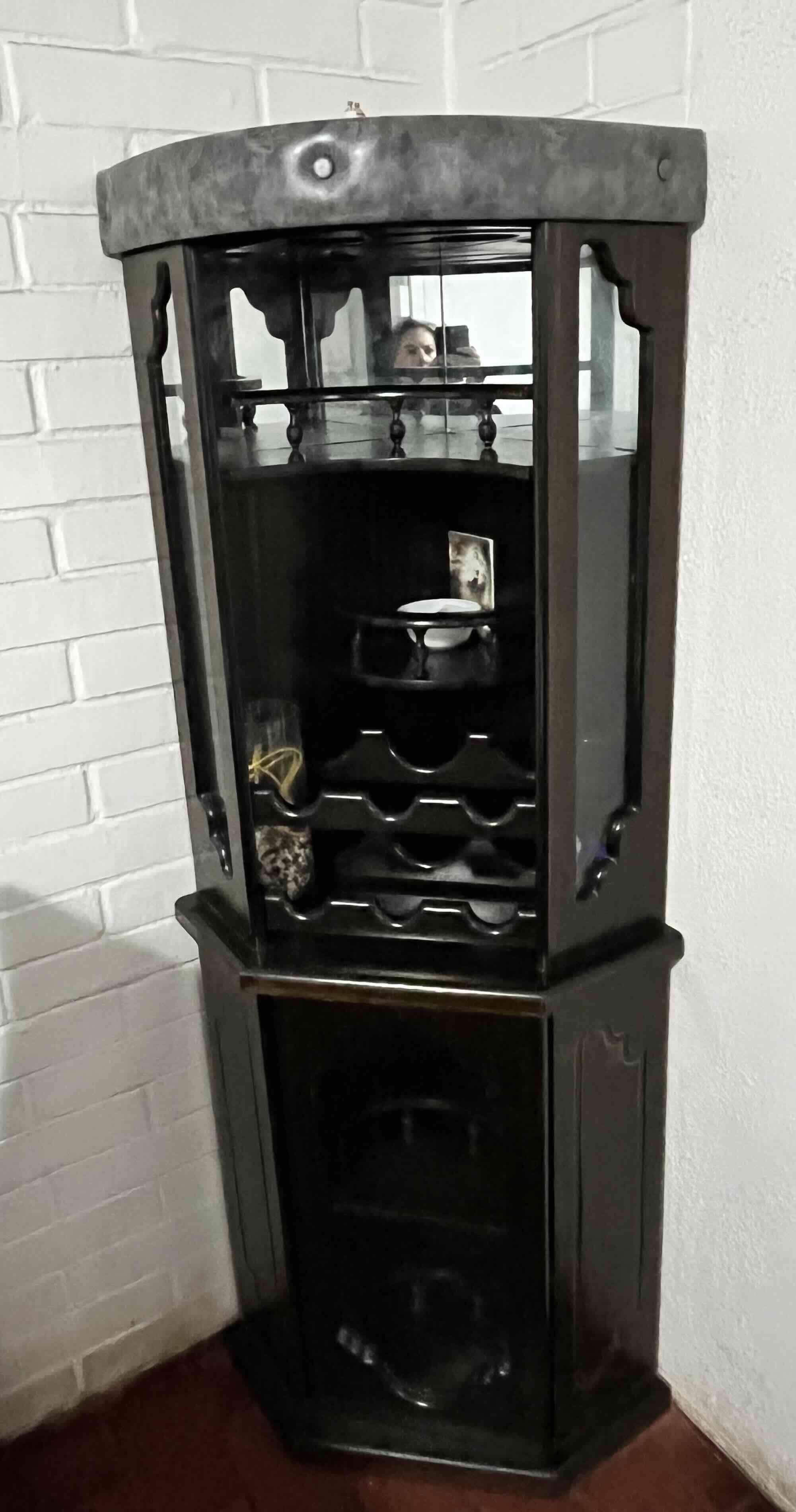 Vitrina de madera esquinal - miniatura 2