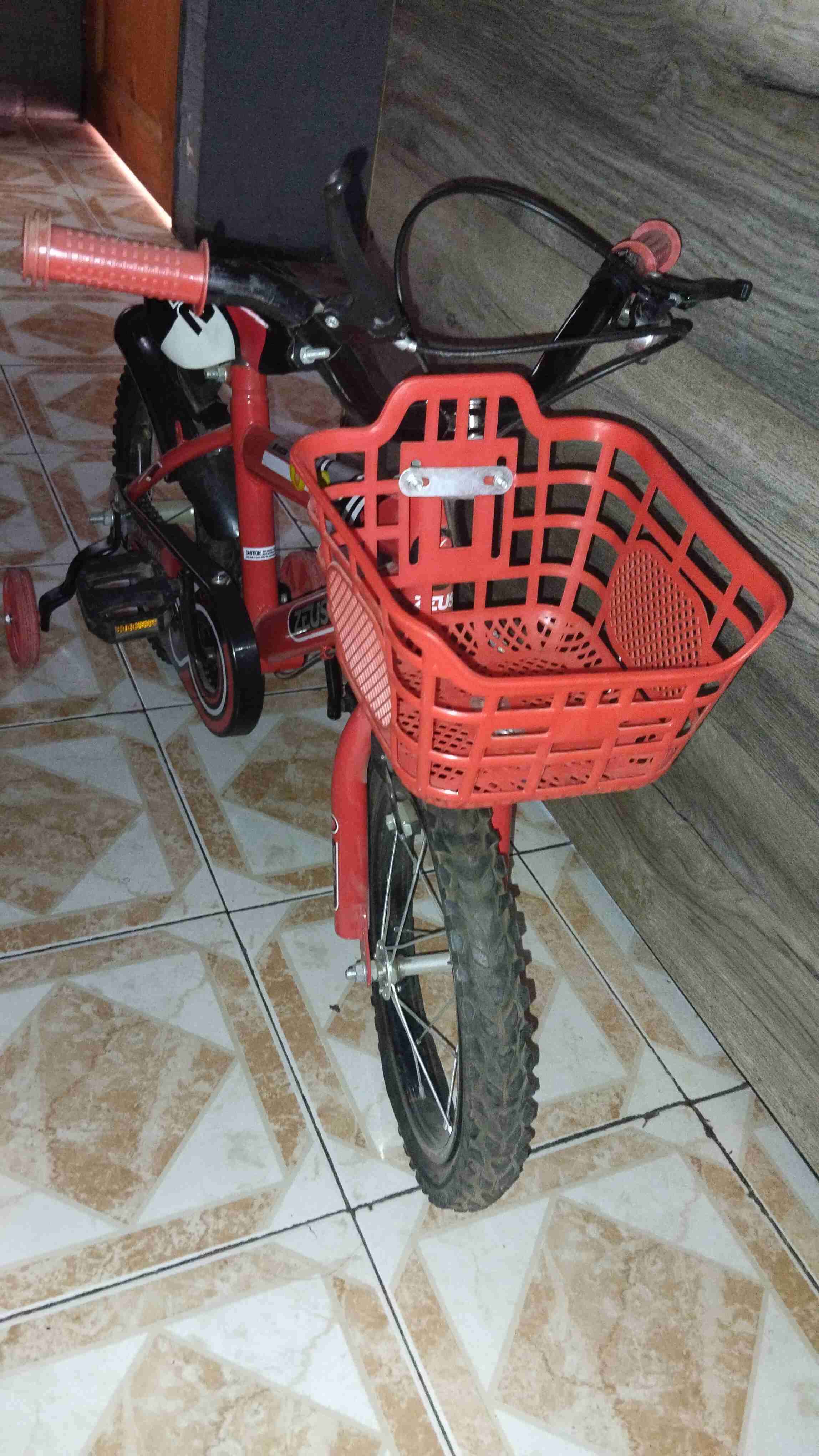 Bicicleta infantil aro12 roja con canasto - 3