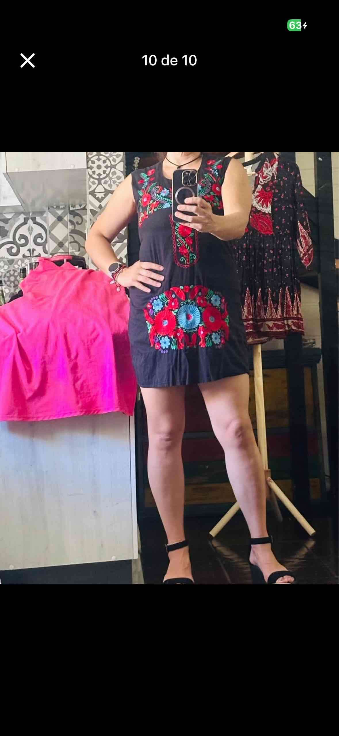 Distintos vestidos y enteritos. En buen estado