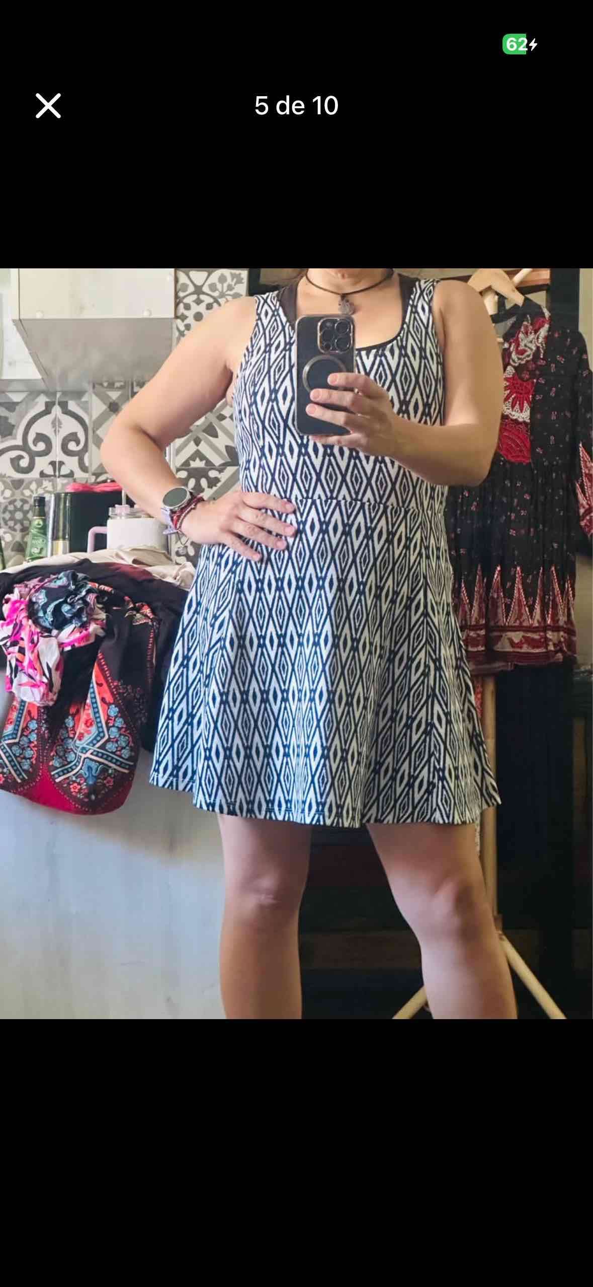 Distintos vestidos y enteritos. En buen estado - 6