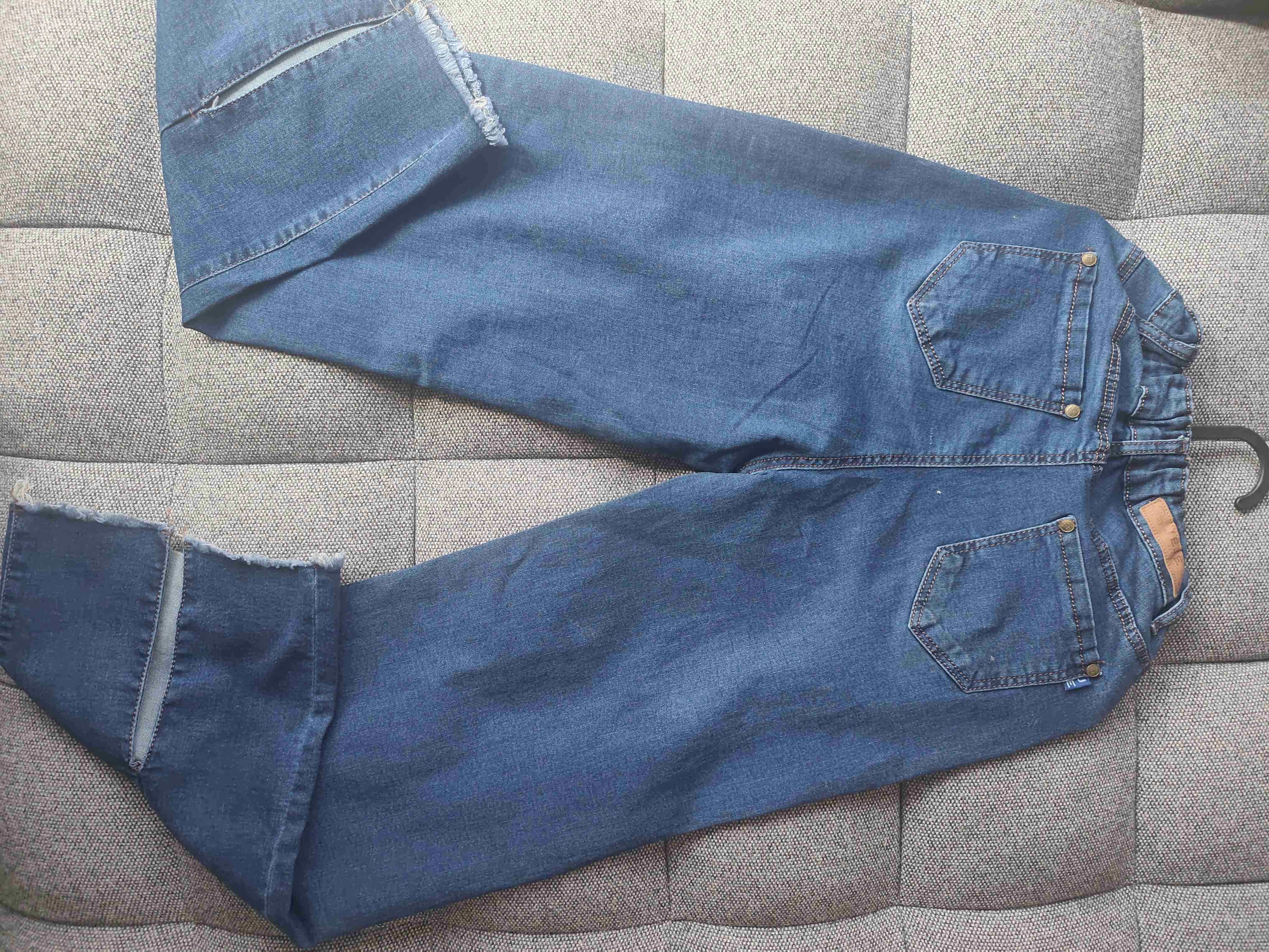 Jeans azules rasgados - 2