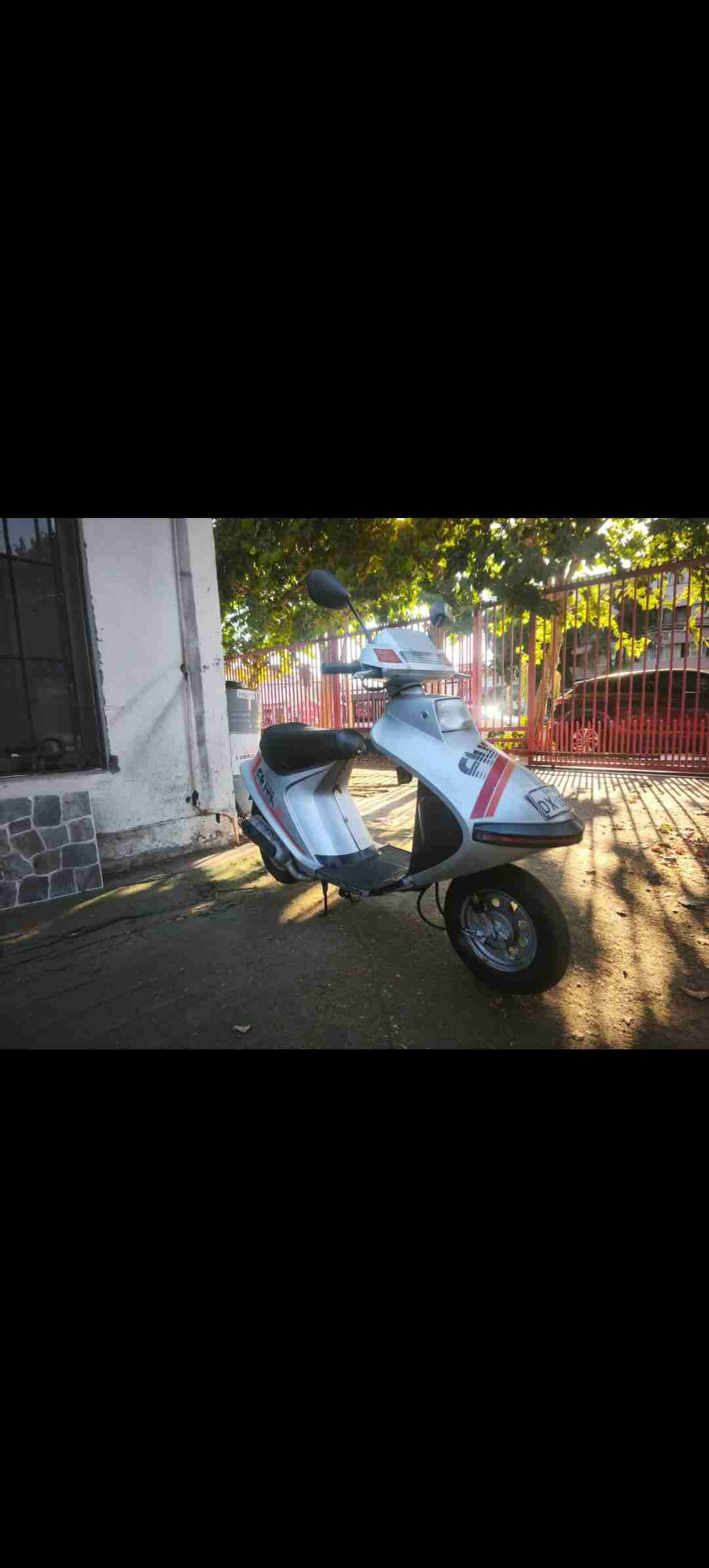 Scooter honda flush 1983