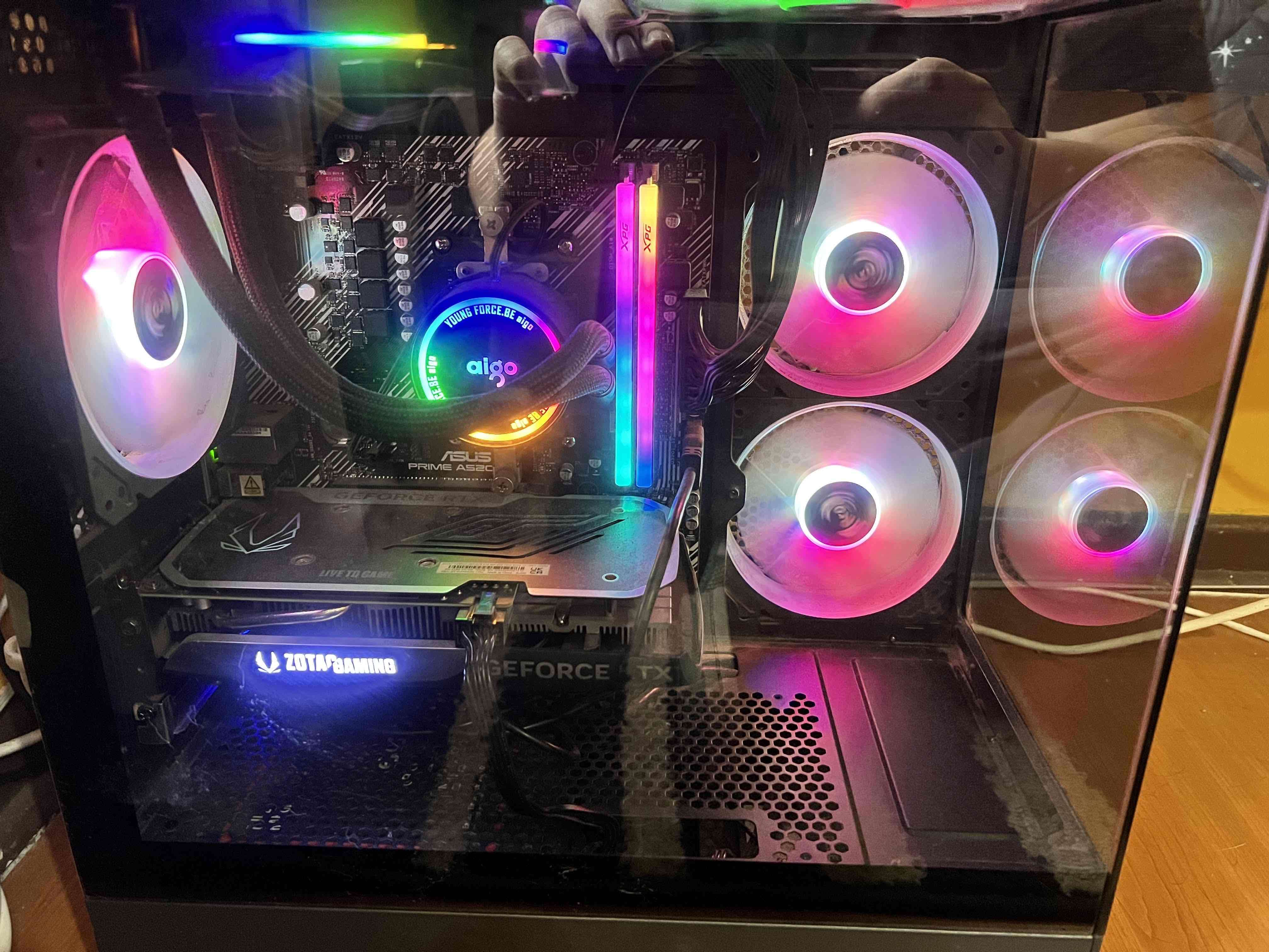 PC de escritorio gaming Ryzen 7 5700x + 4060 - miniatura 2
