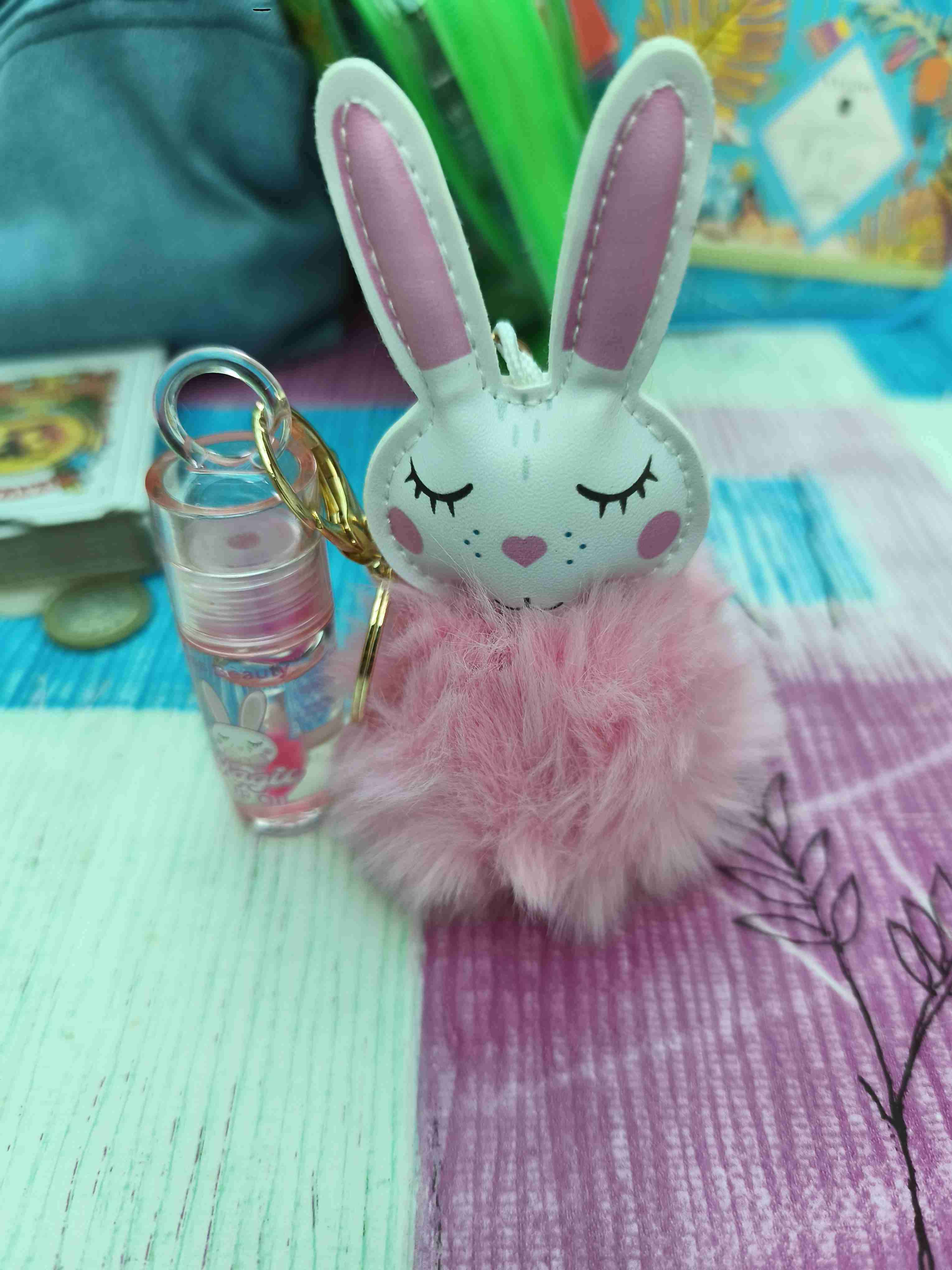 Llavero con colgante de conejo