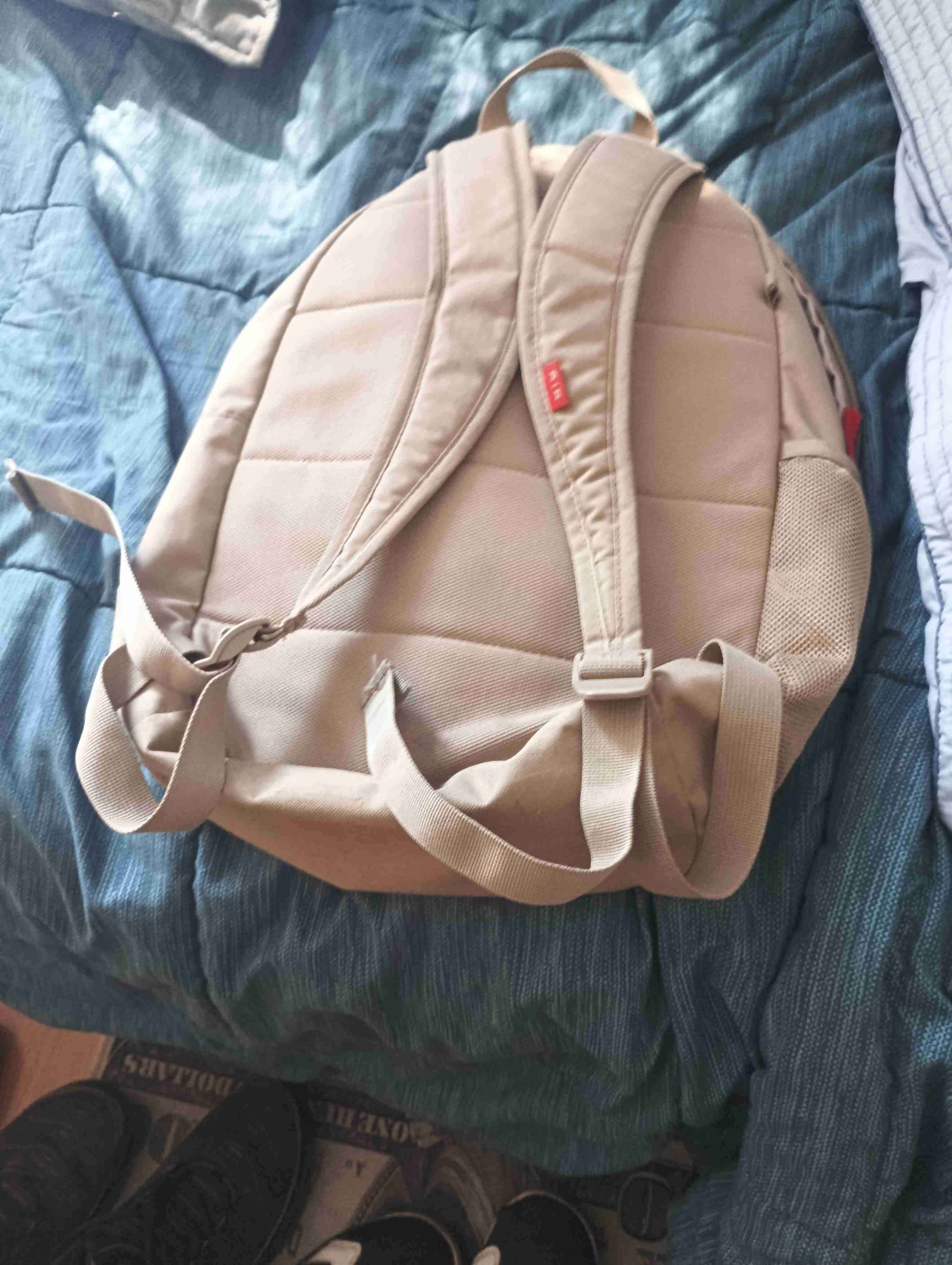 Mochila Nike Air beige y roja - miniatura 2