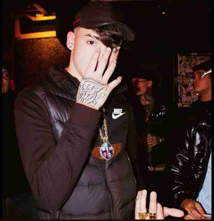 Chaleco negro Nike sin mangas - miniatura 5