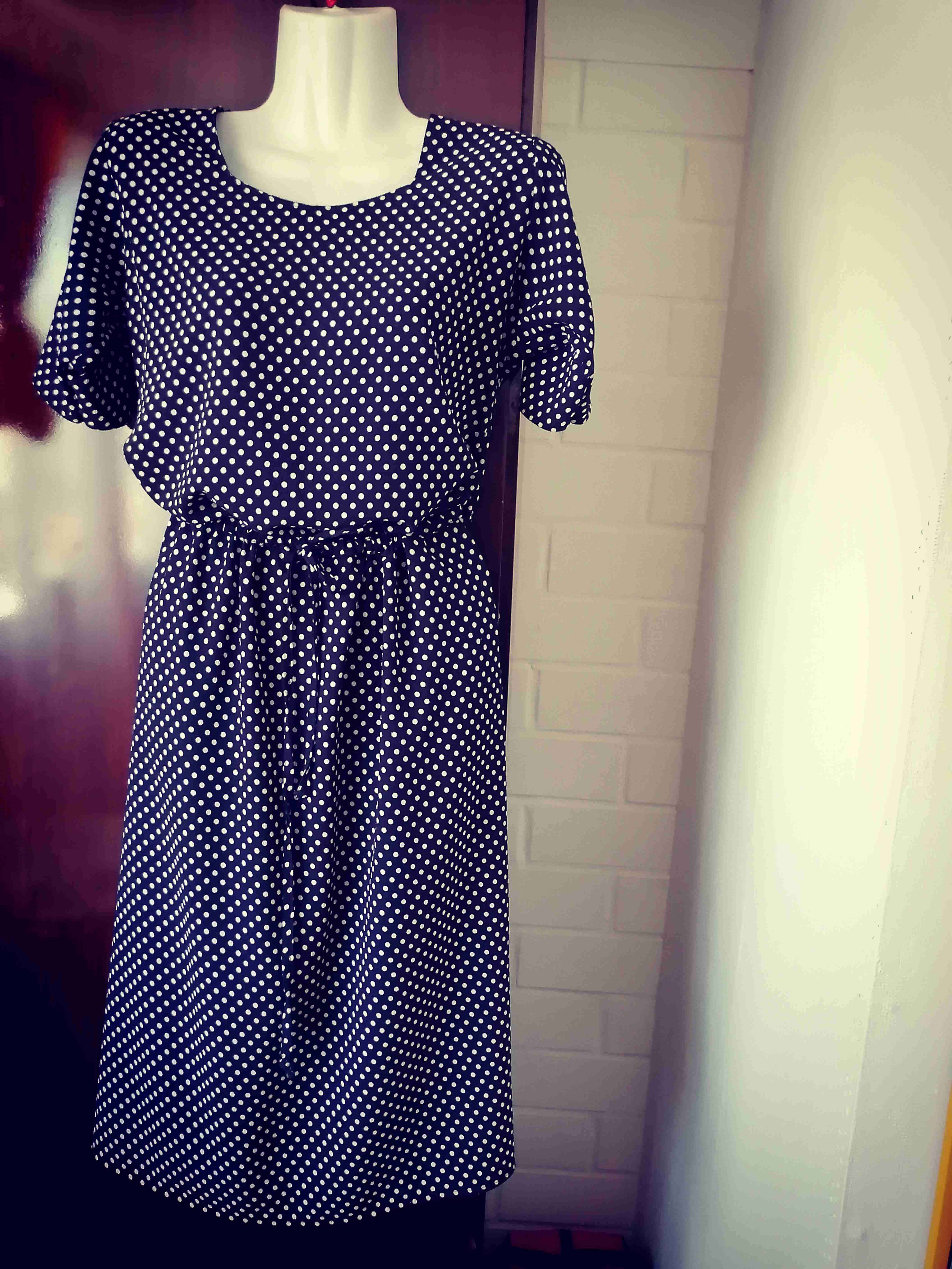 Vestido azul de lunares - 2