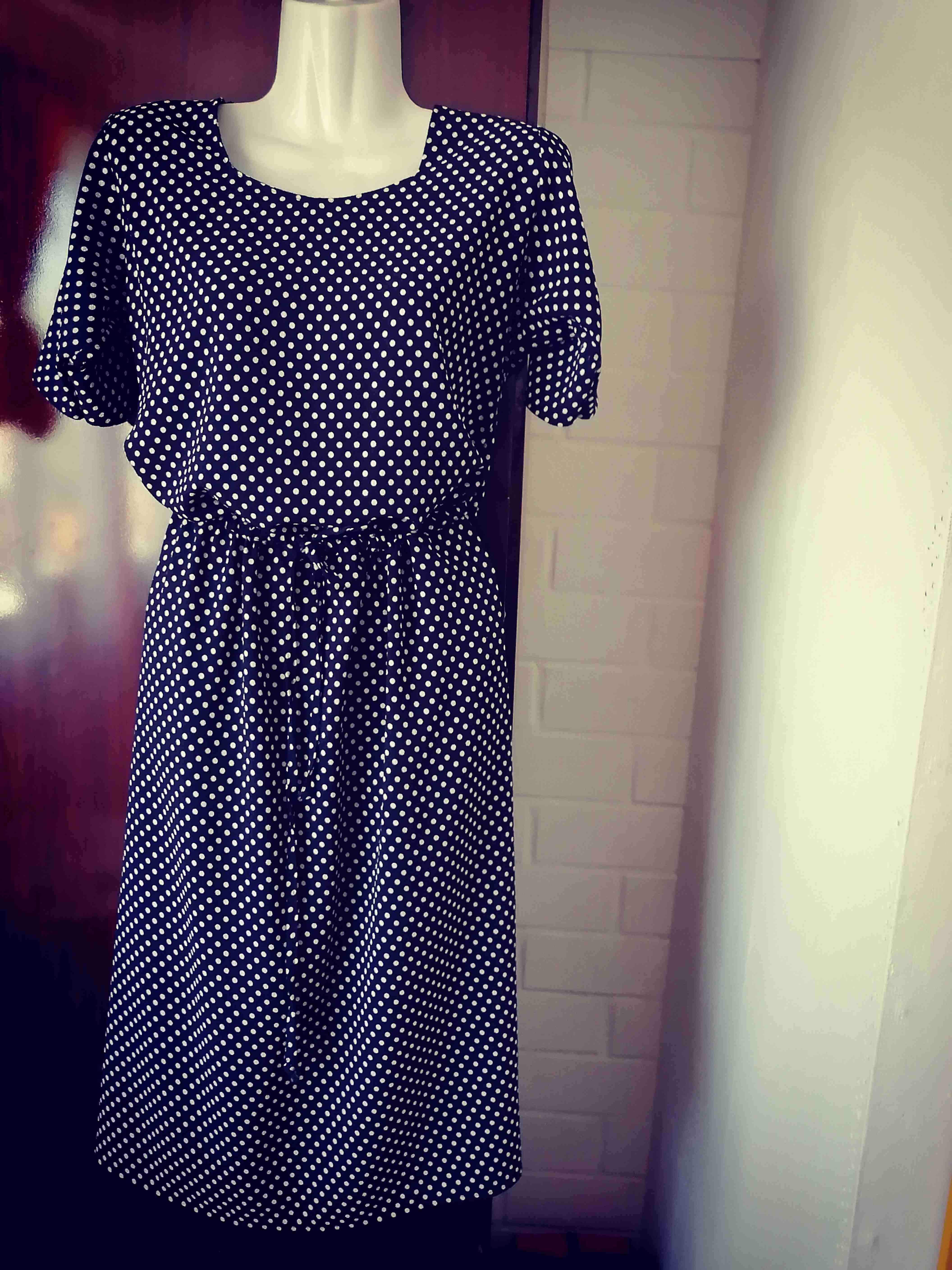 Vestido azul de lunares - 3