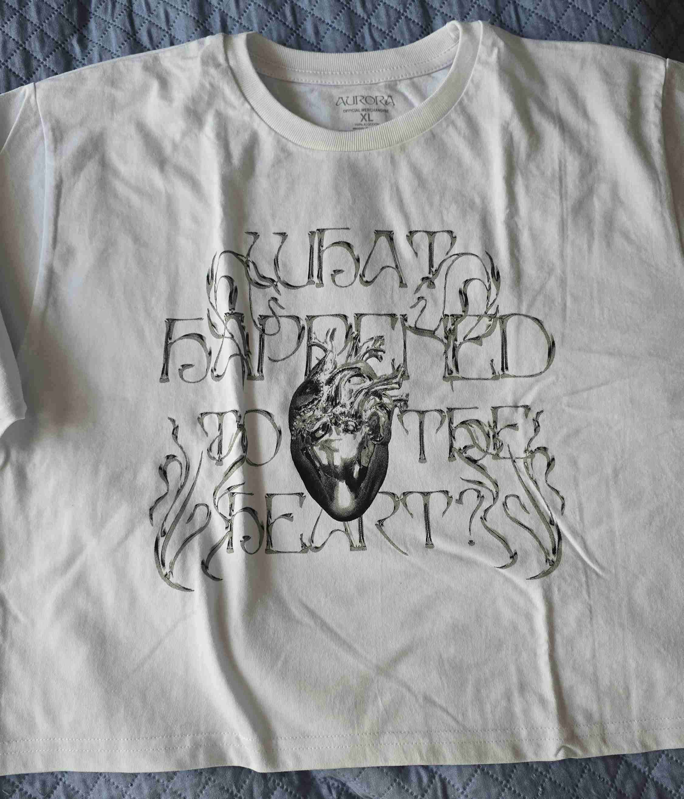 Polera tour Aurora "what happened to earth"? - miniatura 2